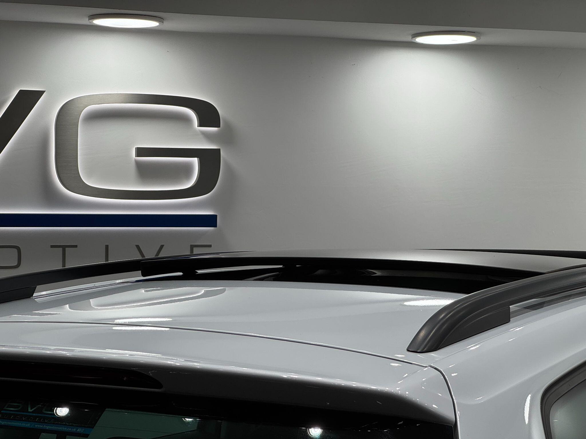 Volkswagen Golf view 26