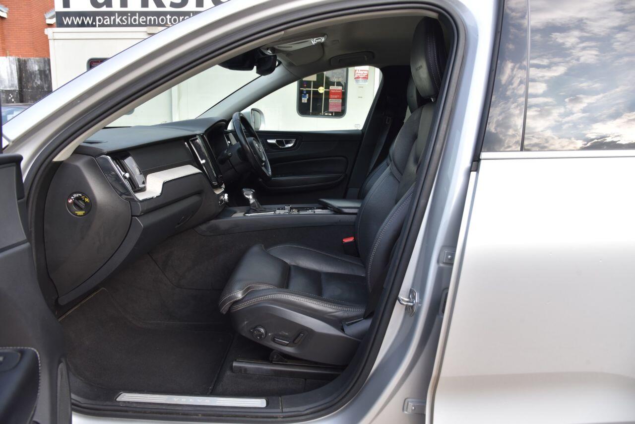 Volvo XC60 view 22