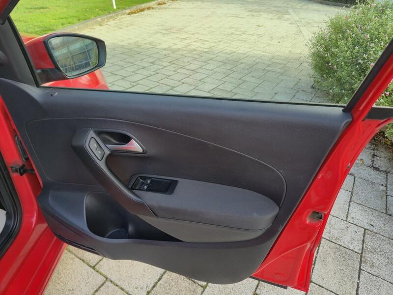 2014 Volkswagen Polo image 26