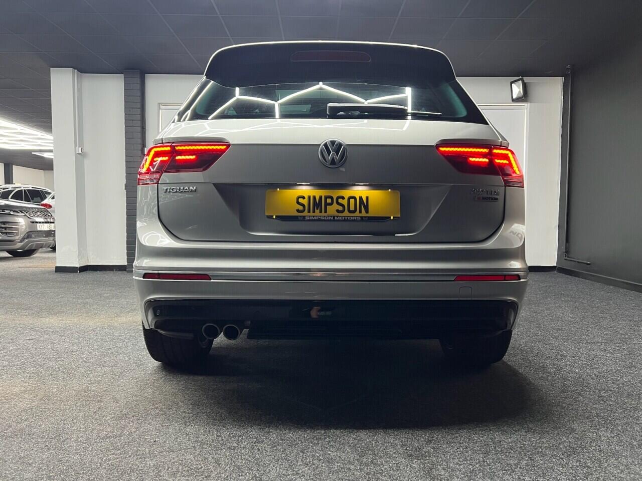 Volkswagen Tiguan view 10