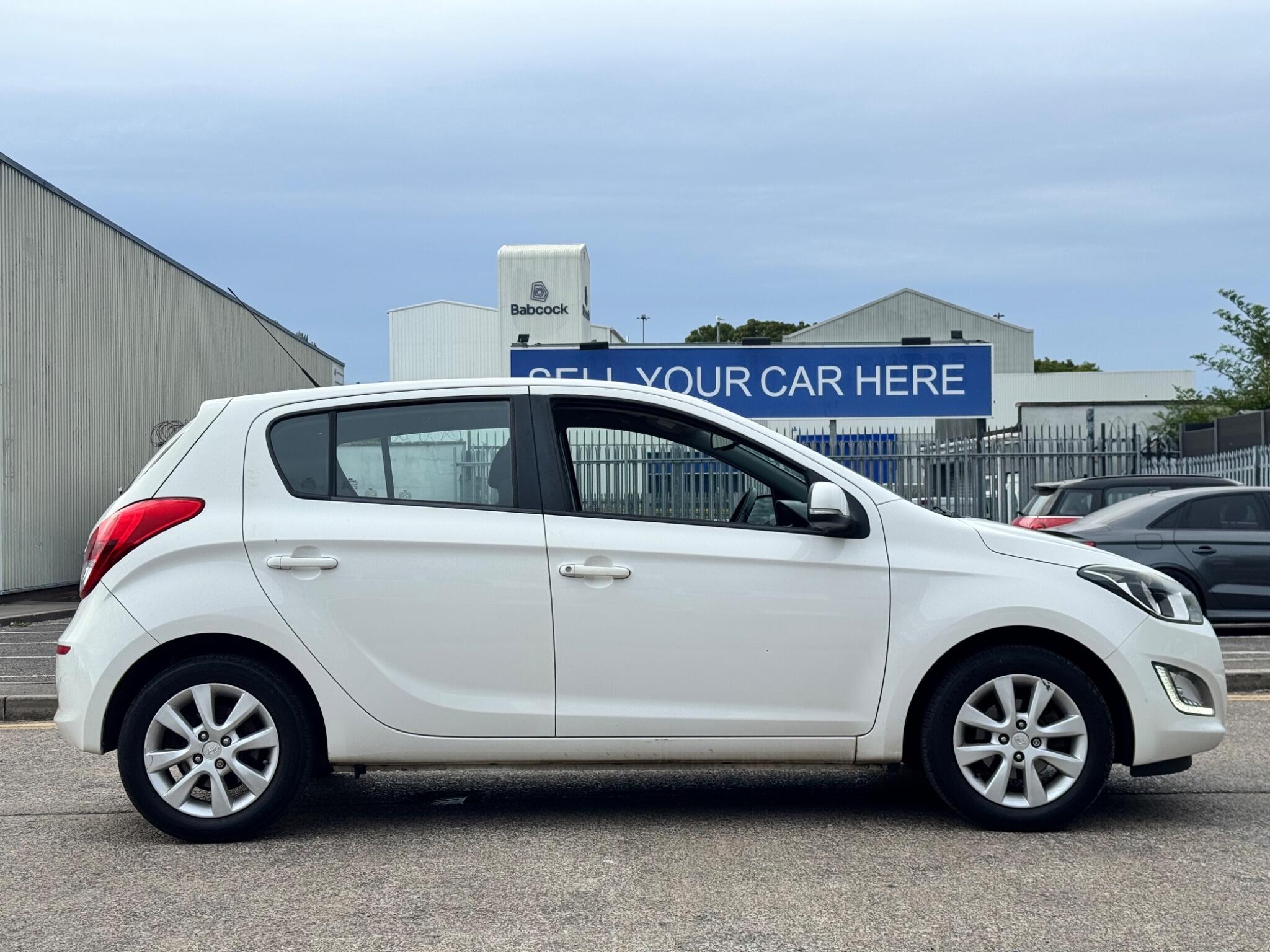 Hyundai i20 view 20