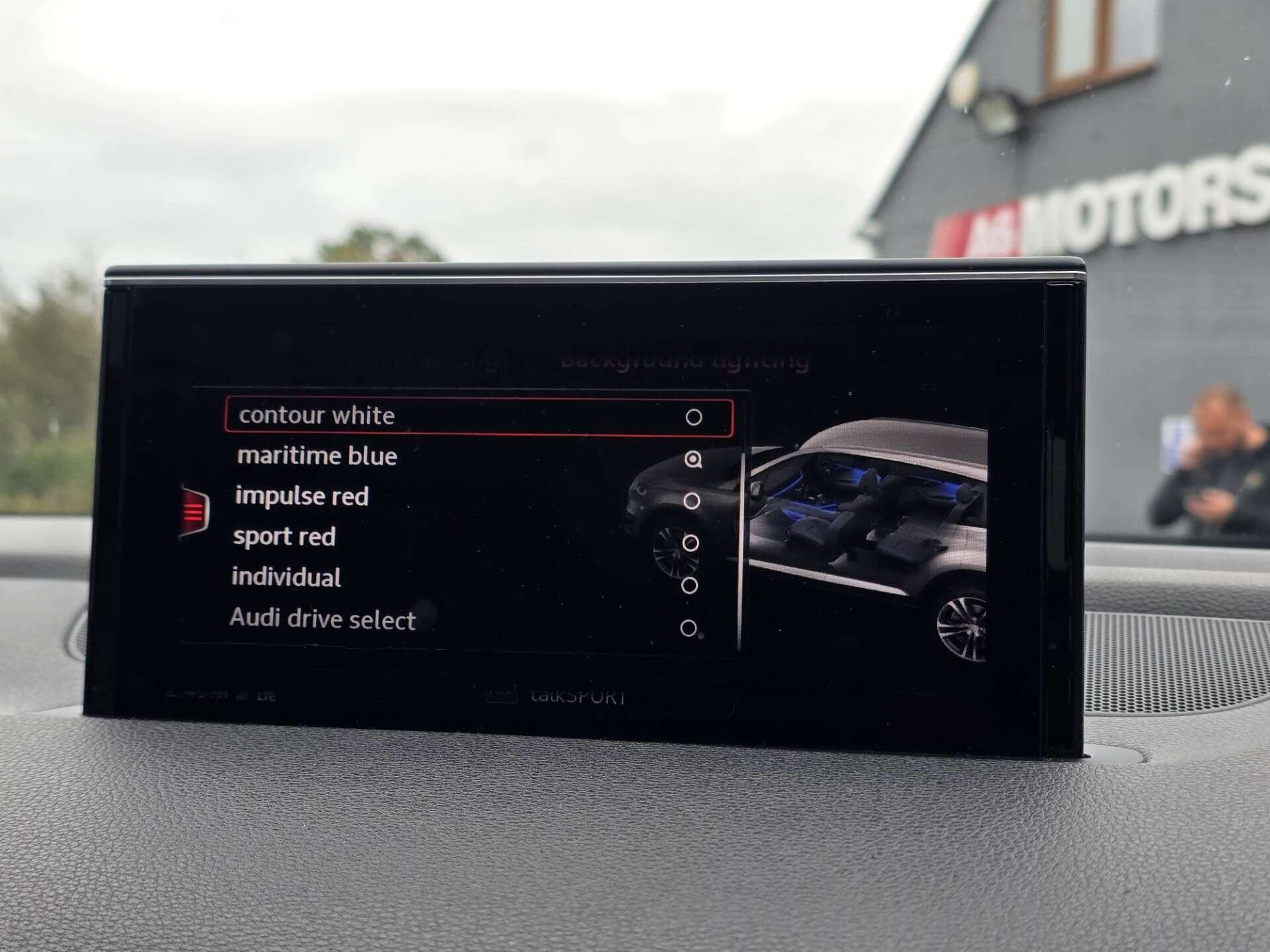 Audi SQ7 view 60