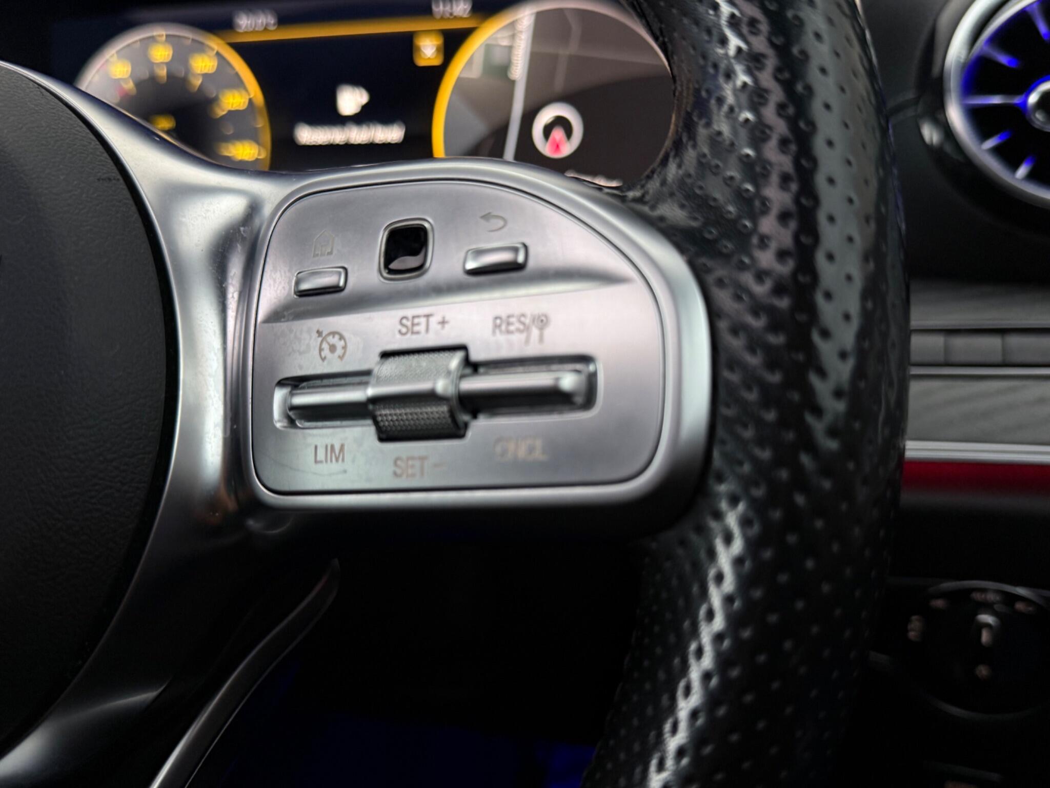 Mercedes-Benz CLS view 17