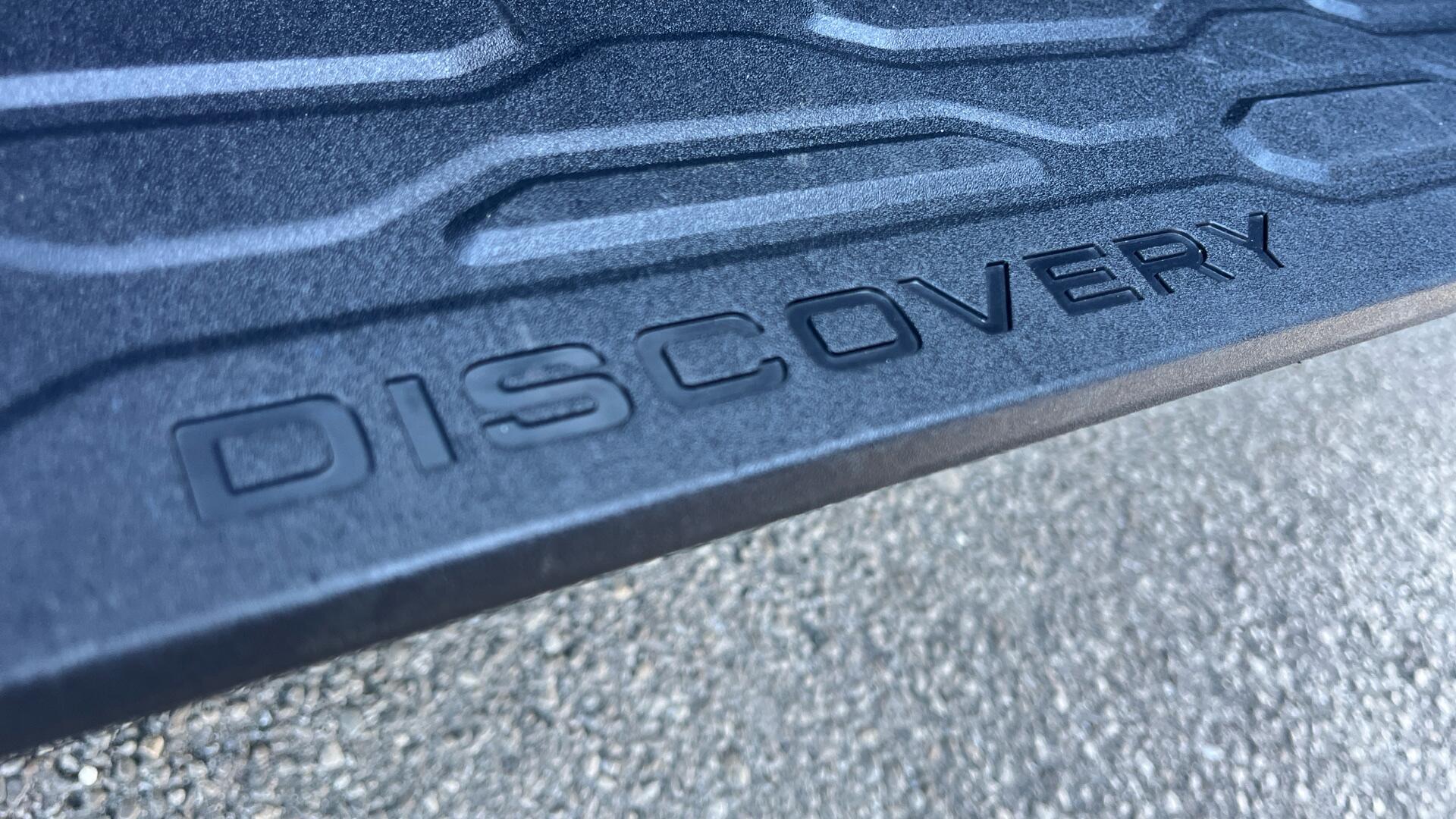 Land Rover Discovery view 57