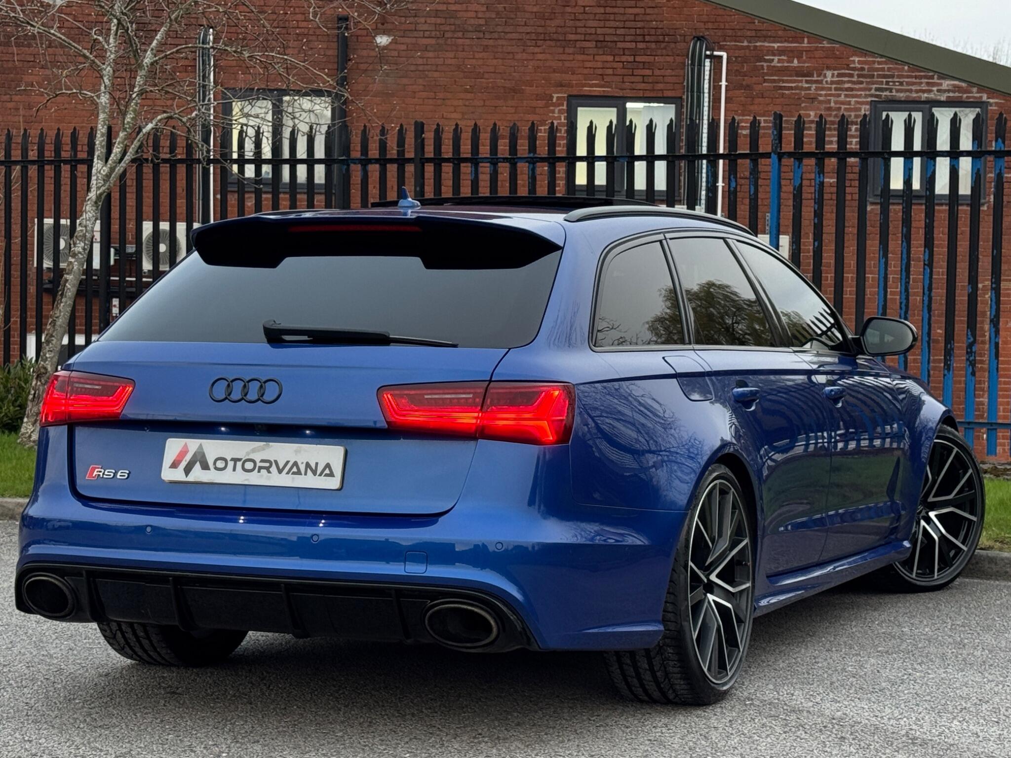 Audi RS6 view 21