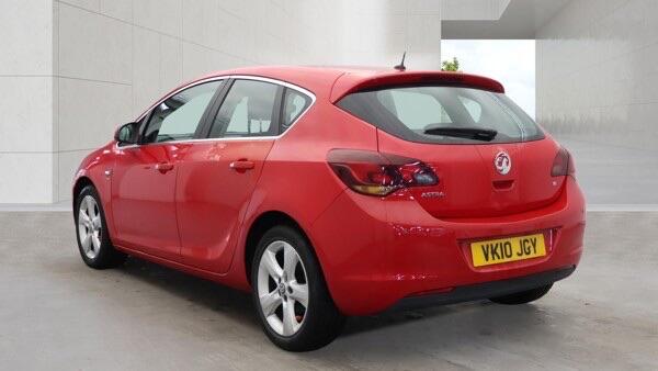 Vauxhall Astra view 3