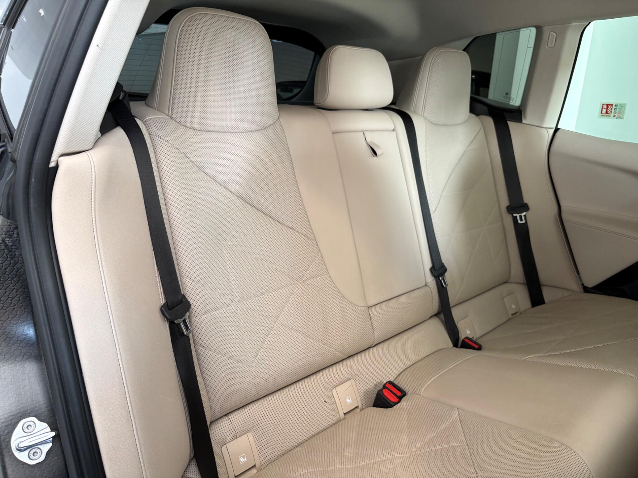 BMW Ix view 14