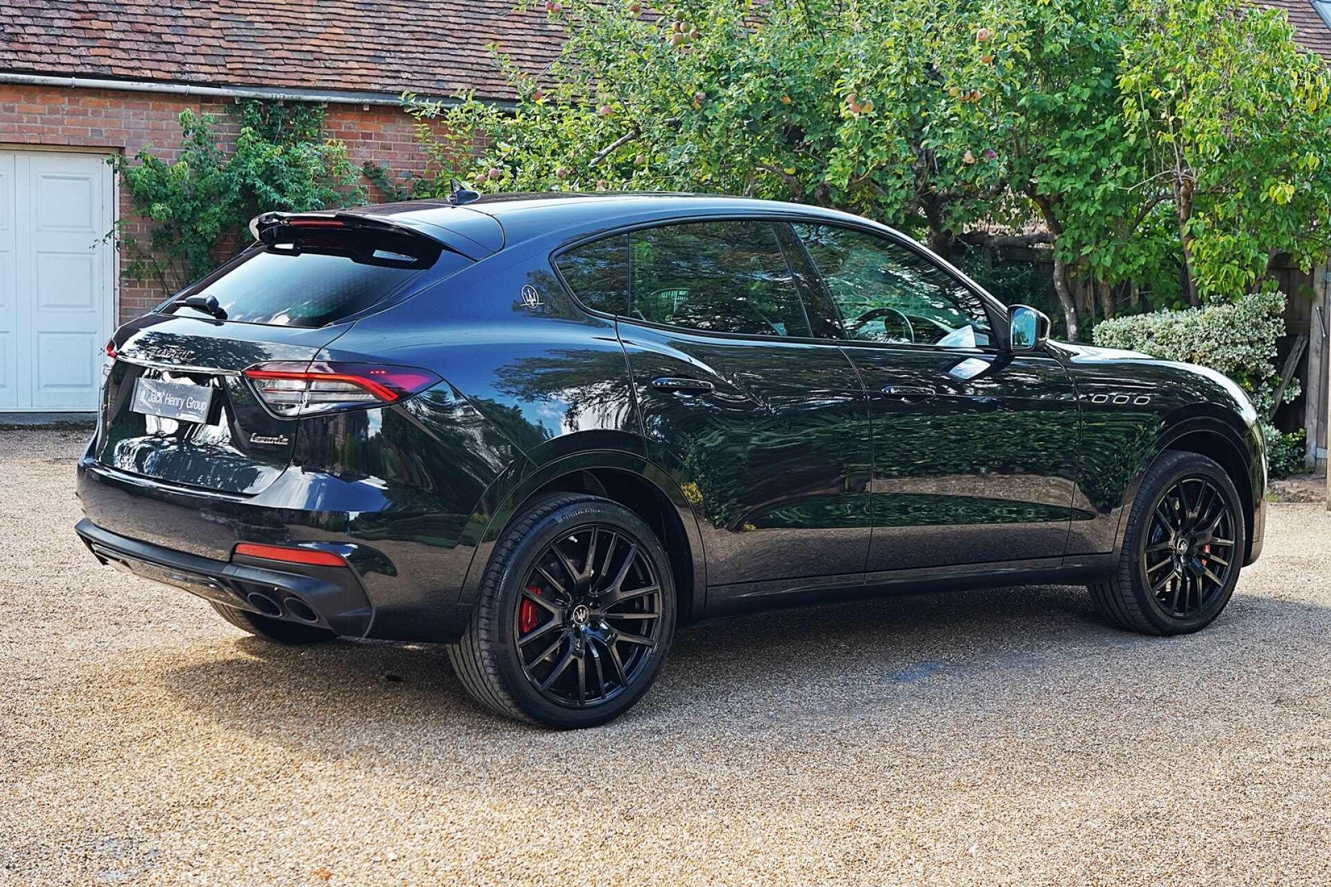 Maserati Levante view 7