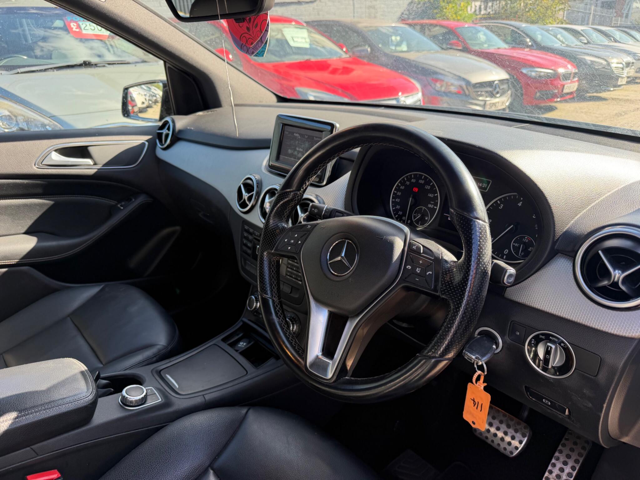 Mercedes-Benz B-Class view 11