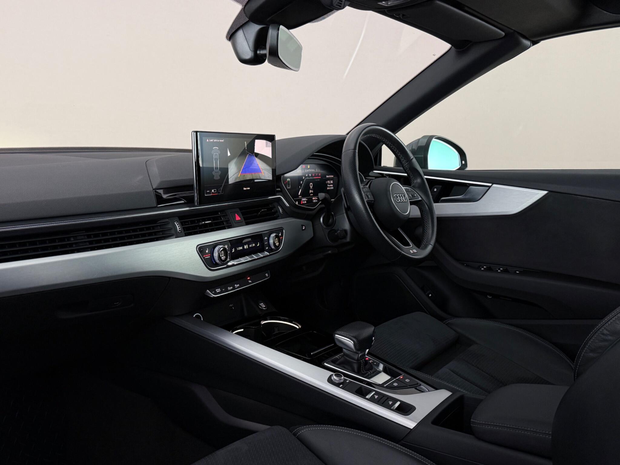 Audi A5 view 4