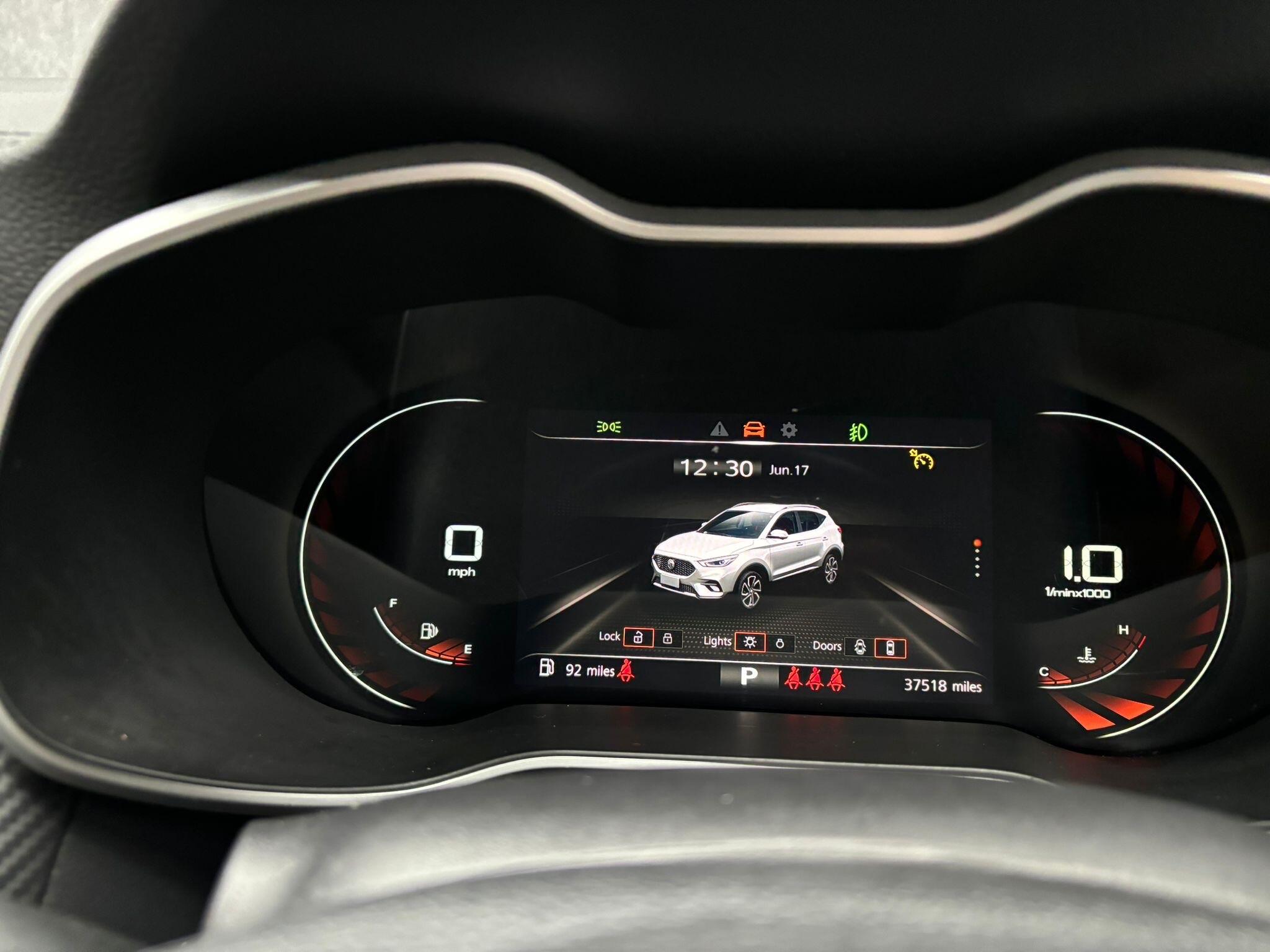 MG MG ZS view 38