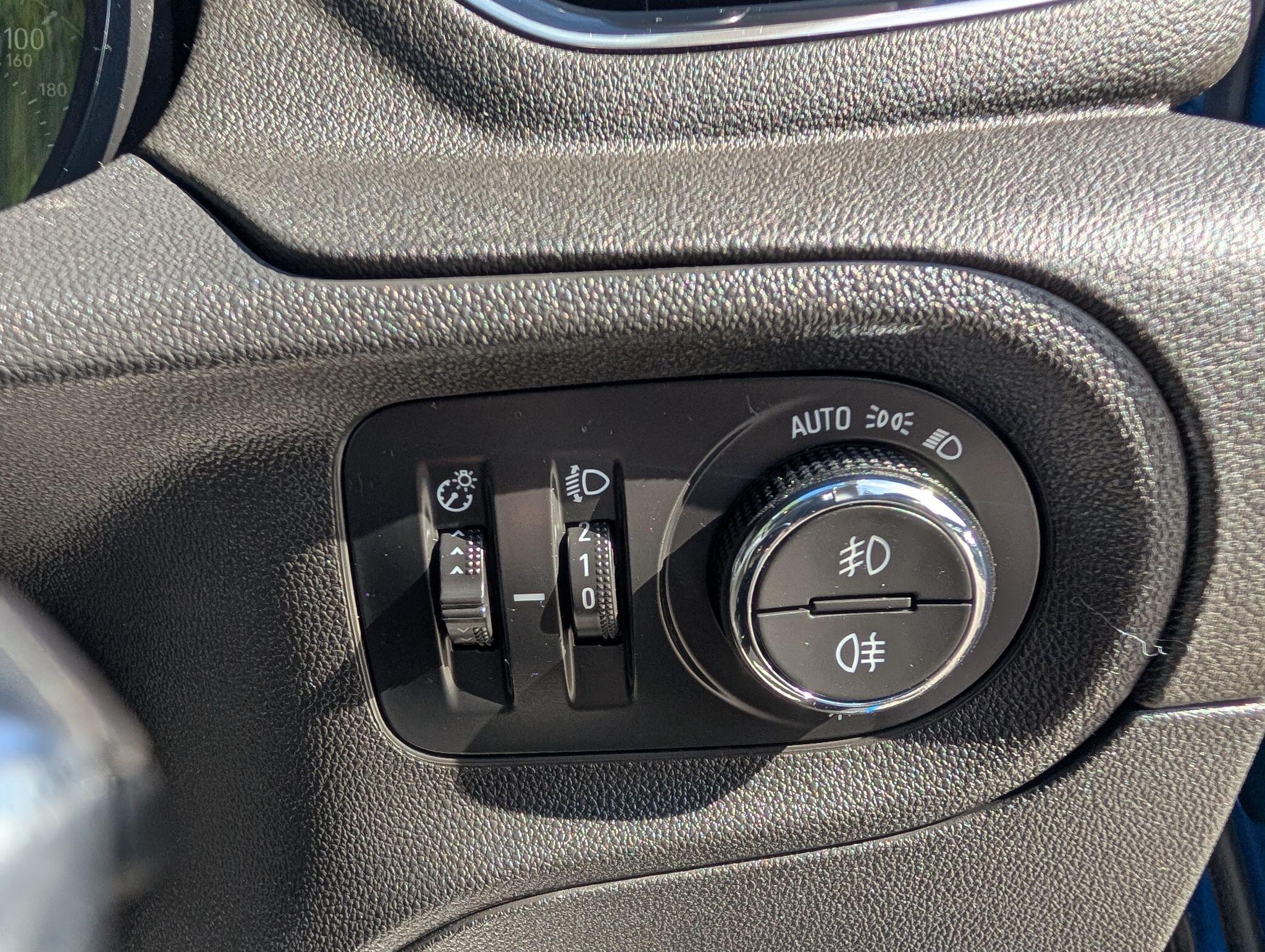 Vauxhall Grandland X view 30