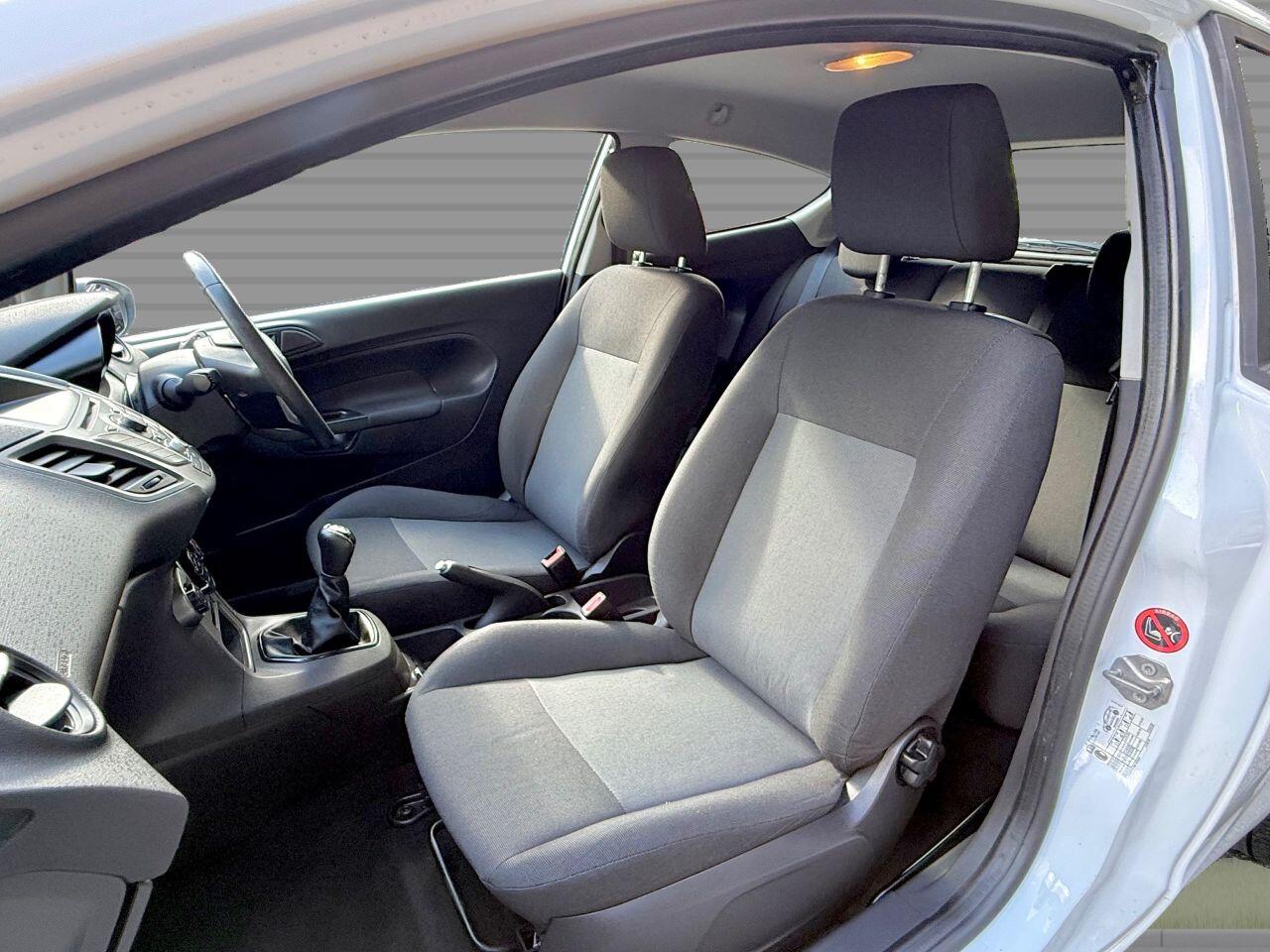 Ford Fiesta view 22