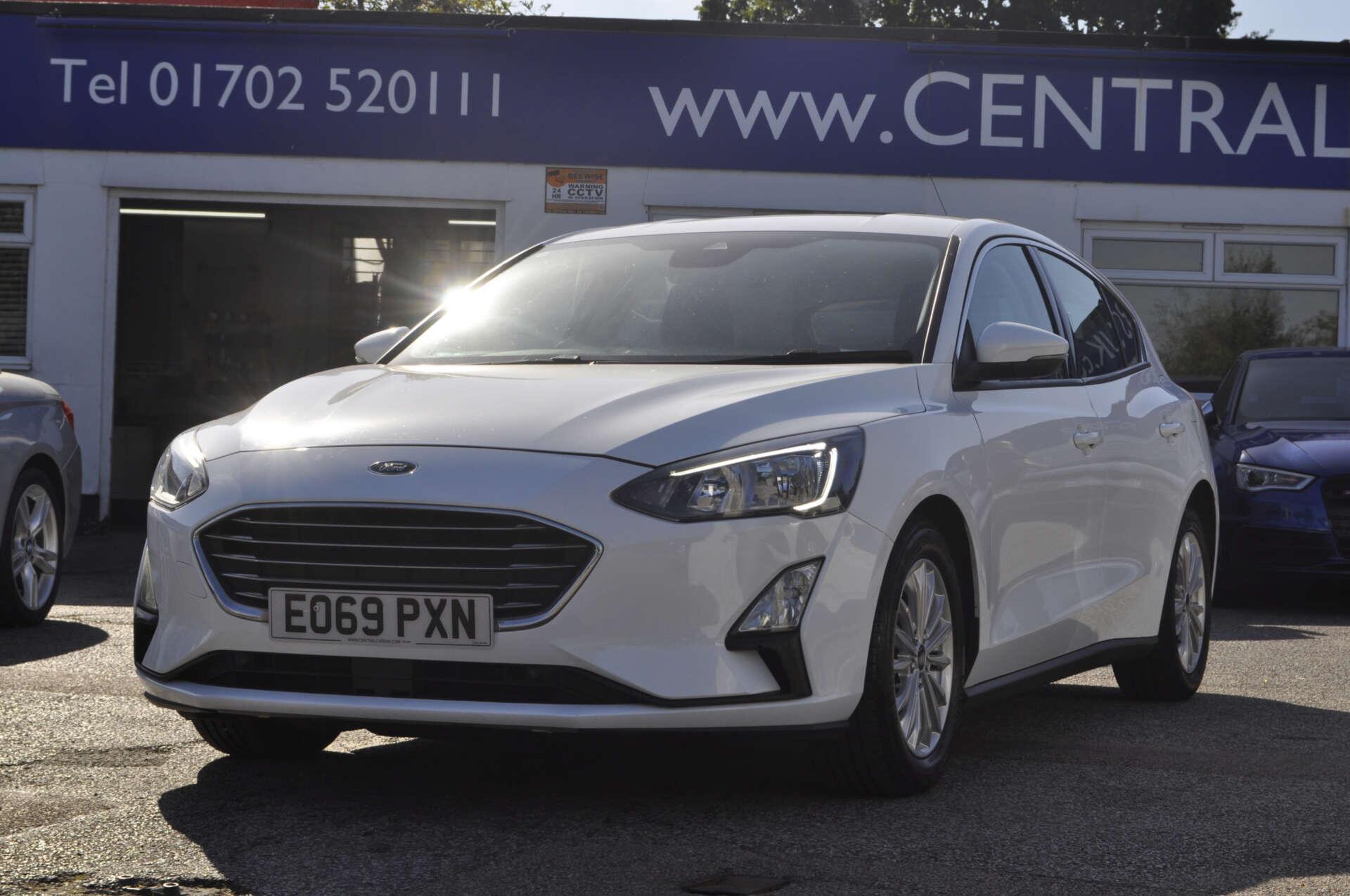 Ford Focus view 4