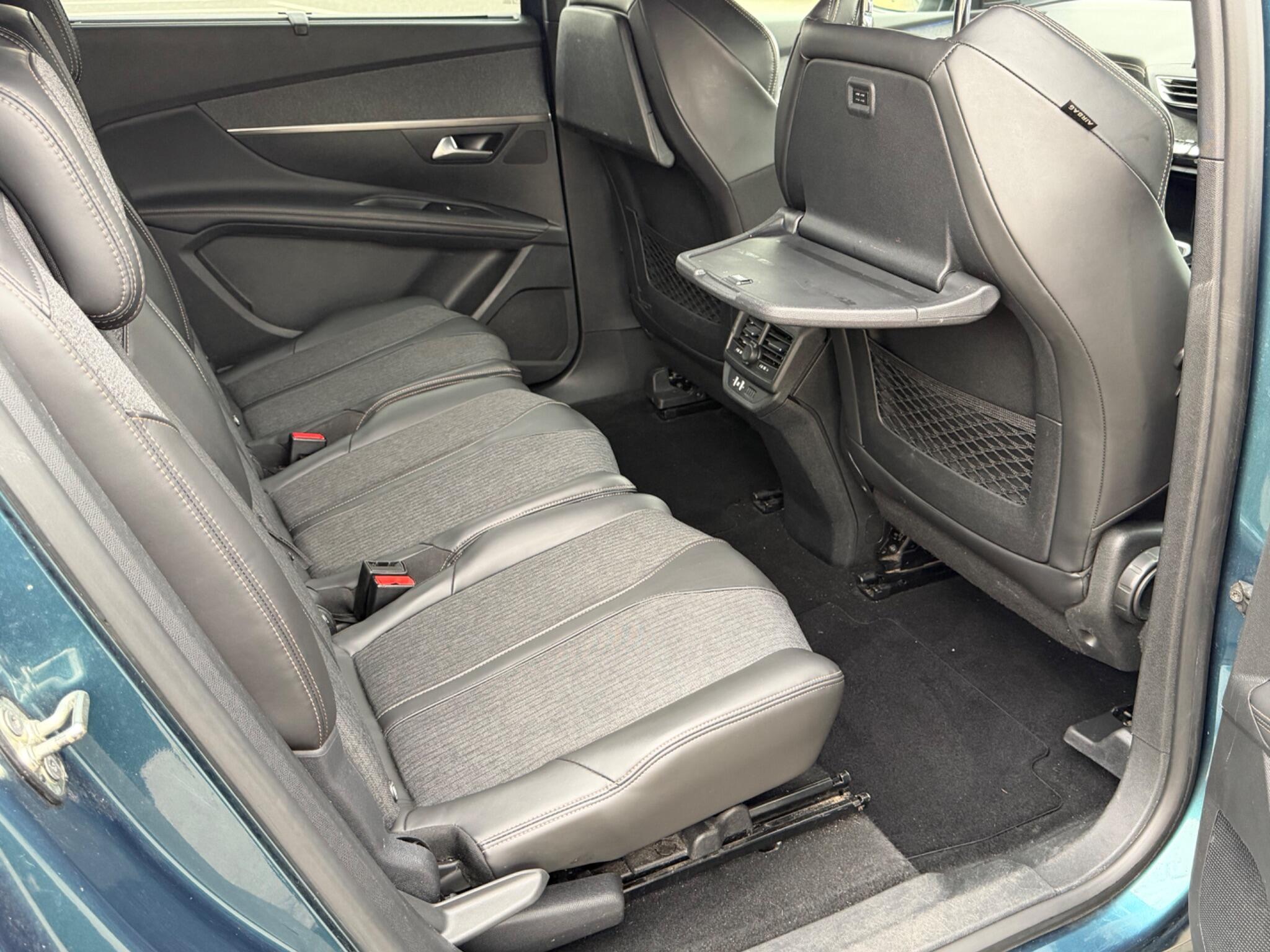 Peugeot 5008 view 30