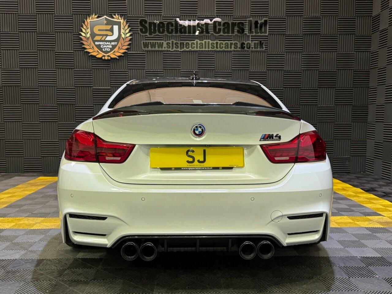 BMW M4 view 5
