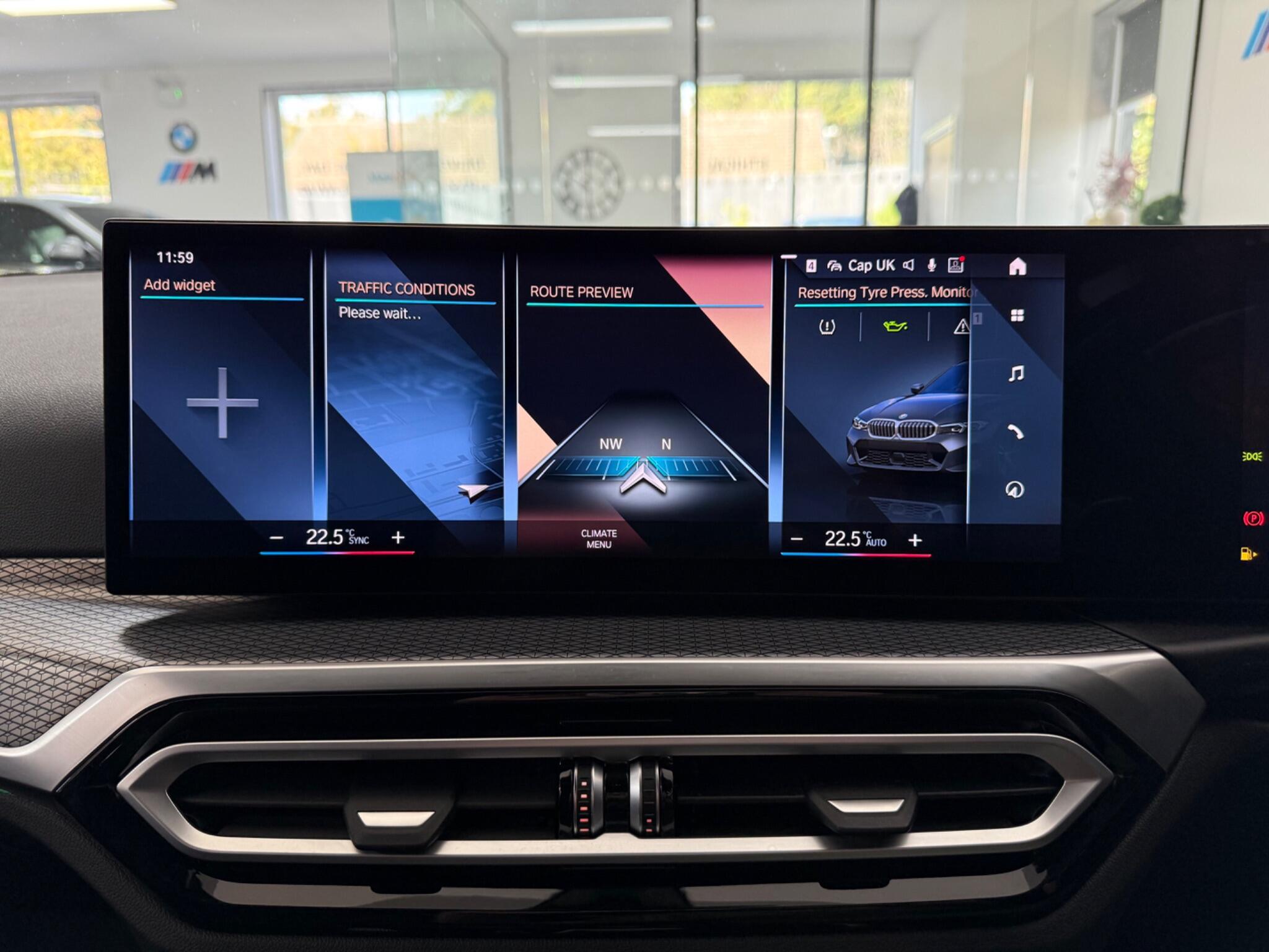BMW 3 Series view 17
