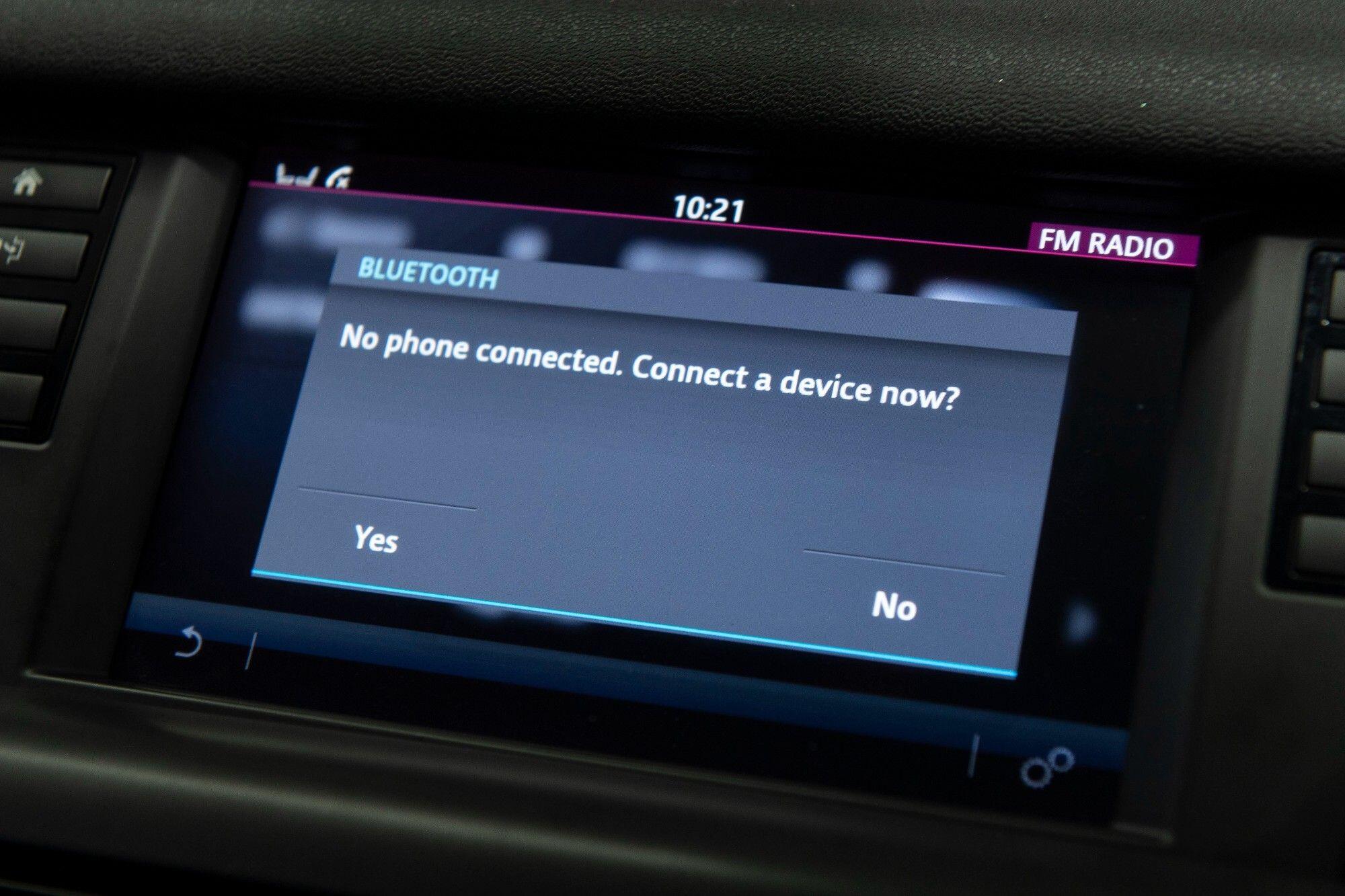 Land Rover Discovery Sport view 37
