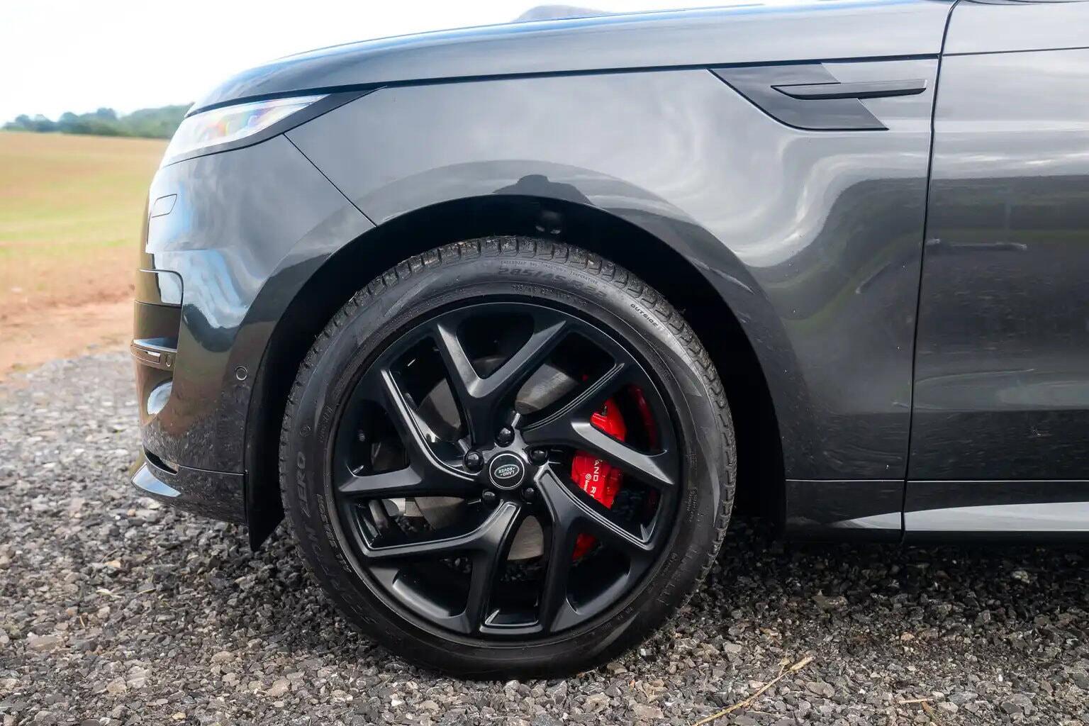 Land Rover Range Rover Sport view 16