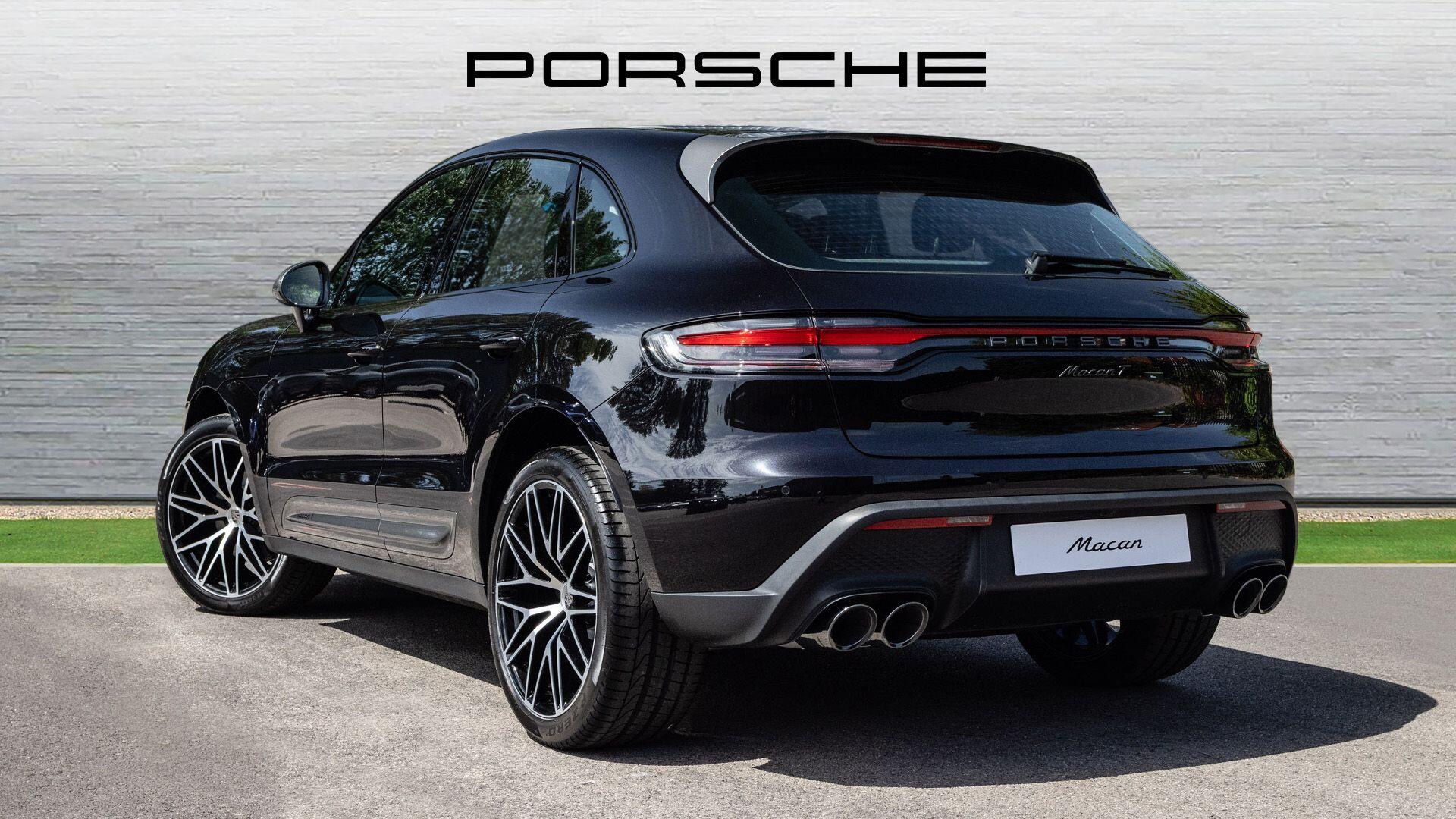 Porsche Macan view 4