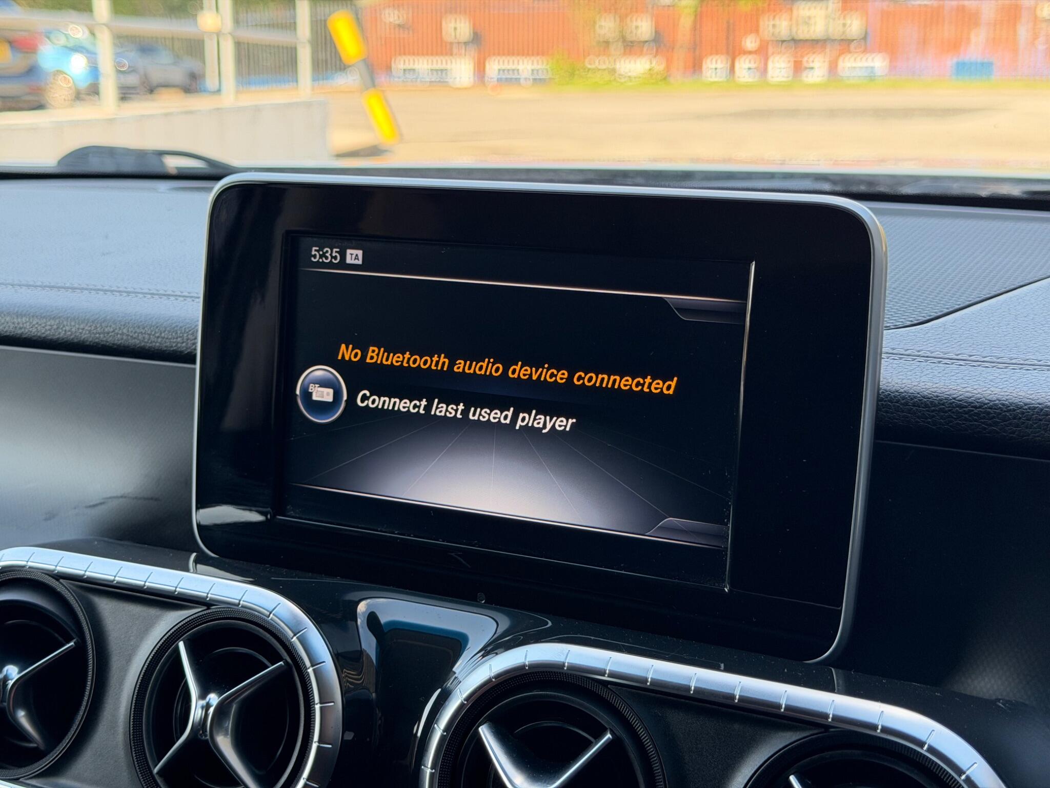 Mercedes-Benz X-Class view 39