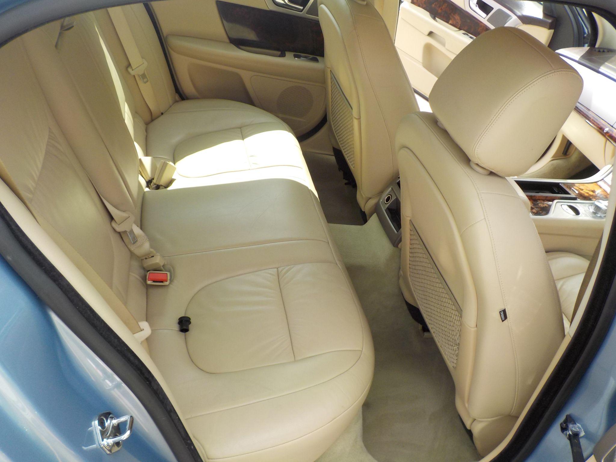 Jaguar XF 3.0d V6 Luxury Auto Euro 5 4dr