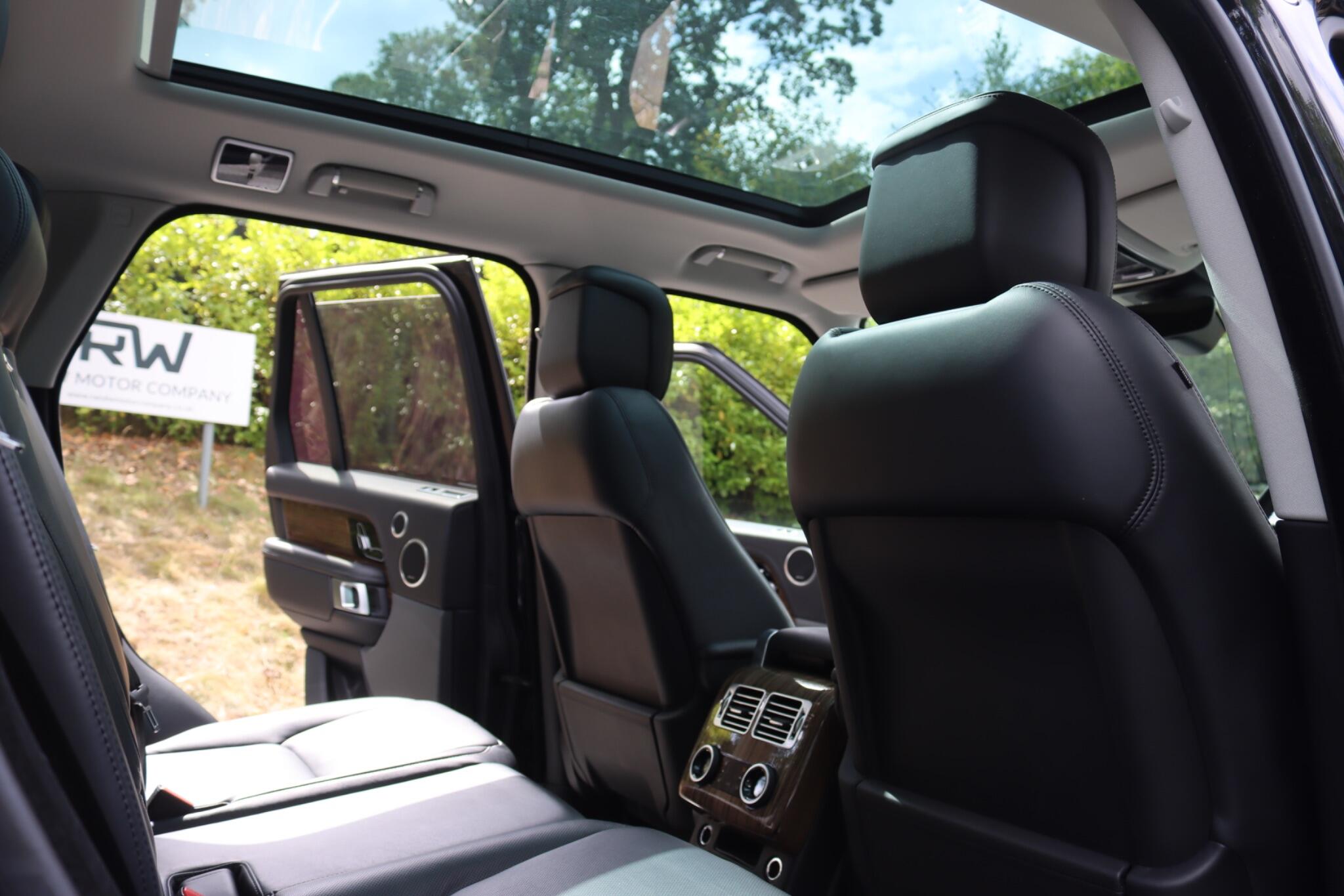 Land Rover Range Rover view 57