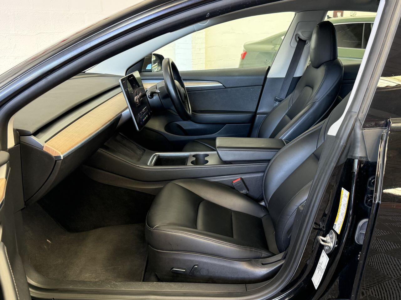Tesla Model 3 view 52