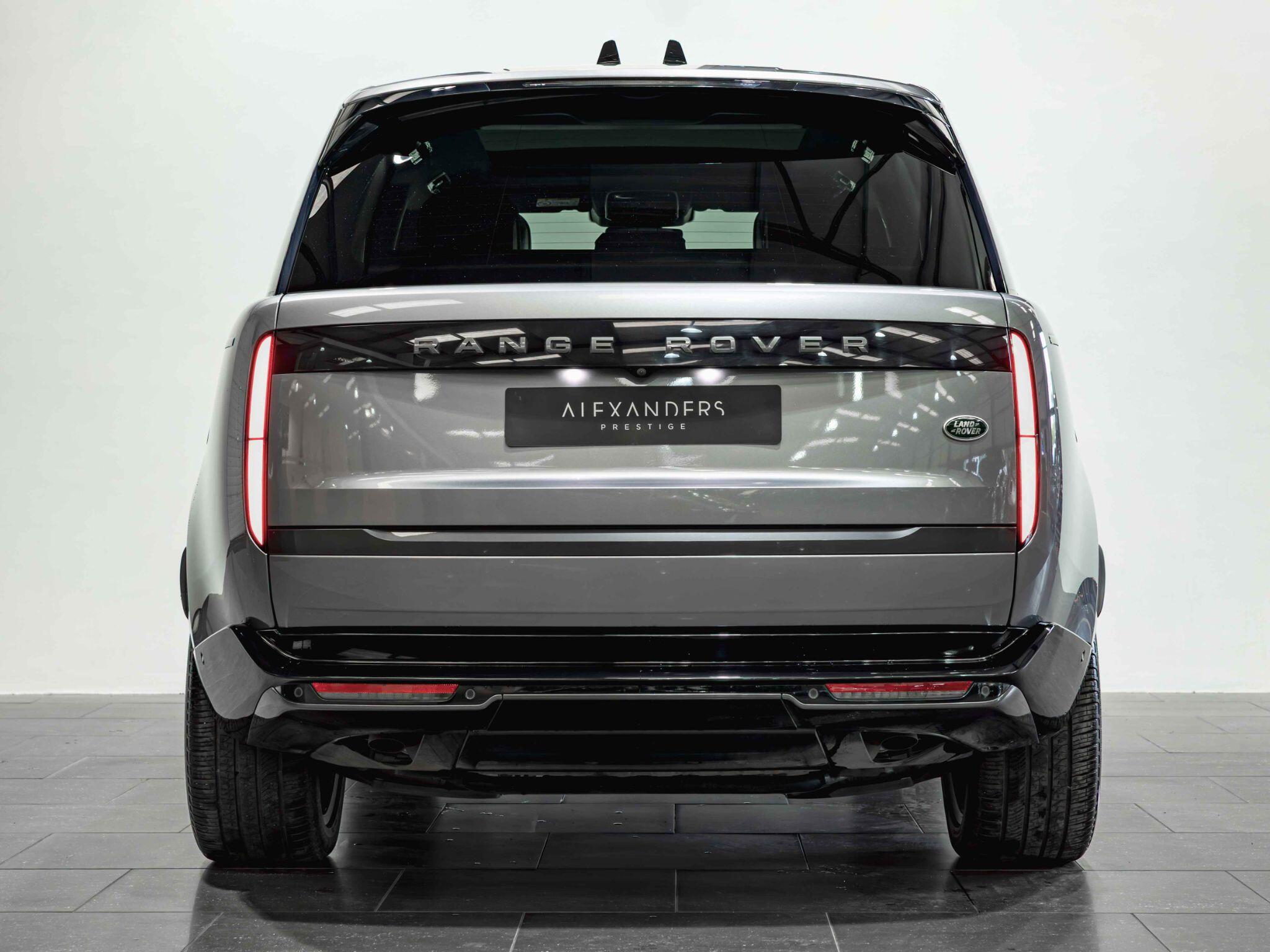 Land Rover Range Rover view 11