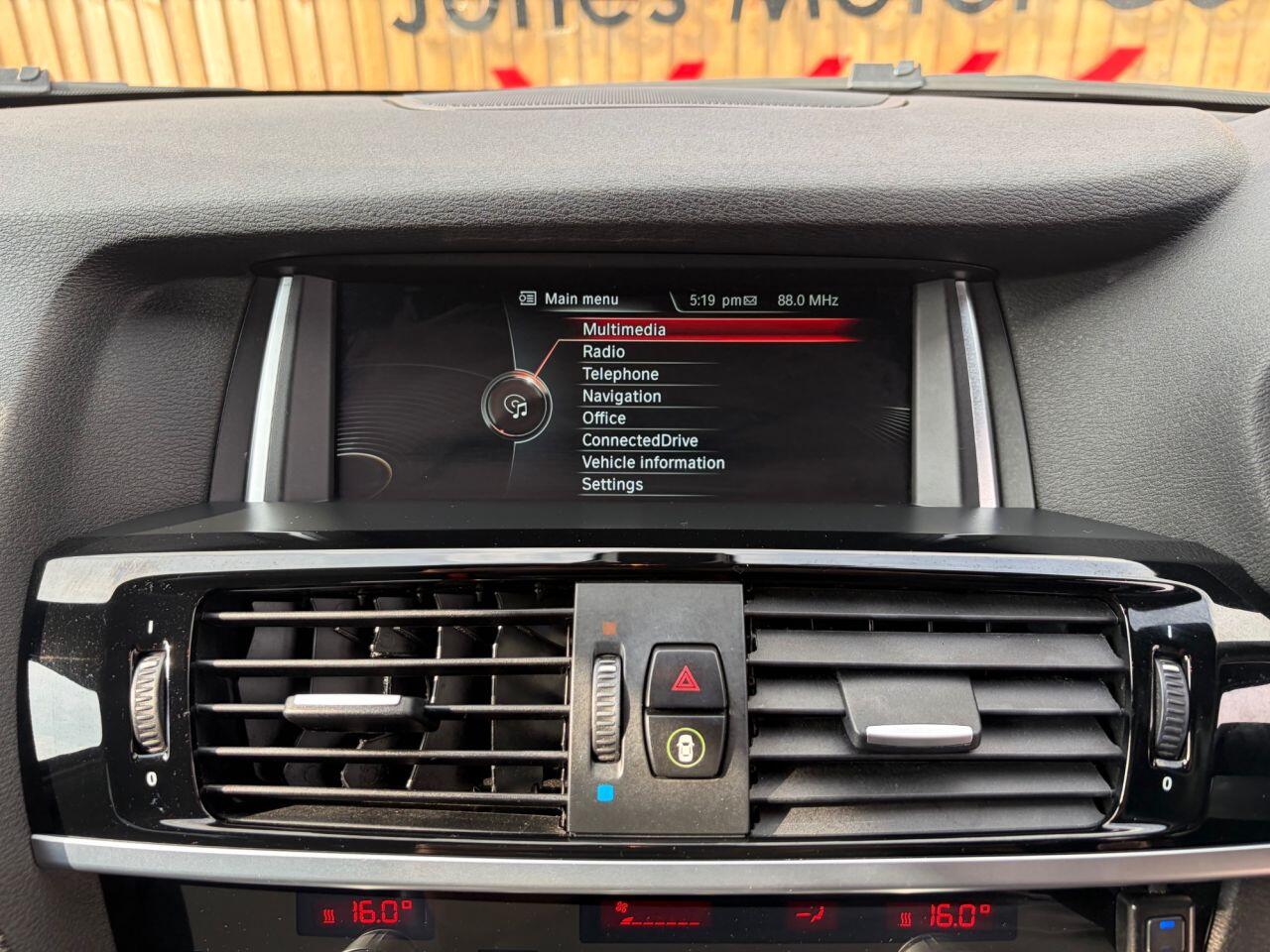 BMW X3 view 30