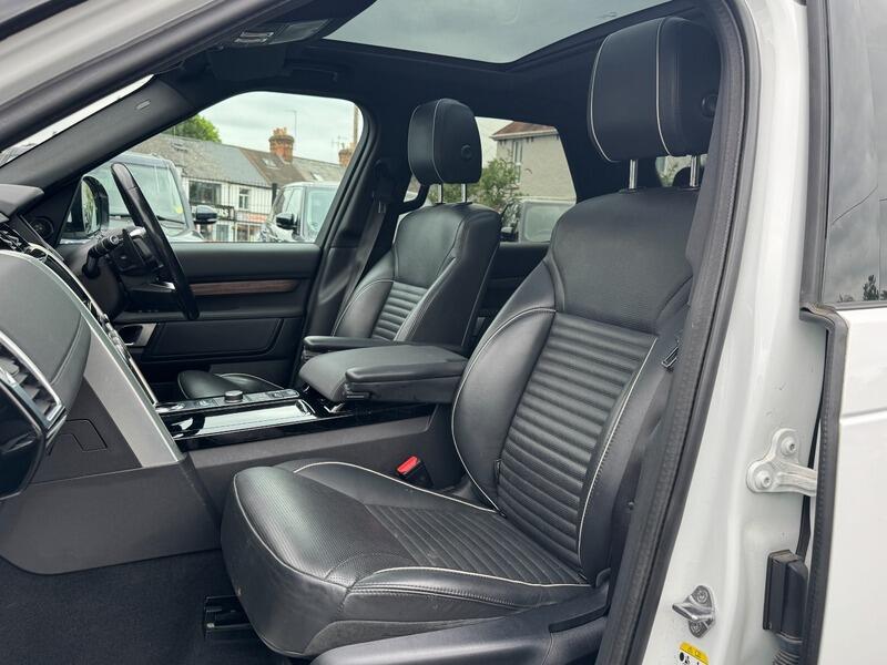 Land Rover Discovery view 25
