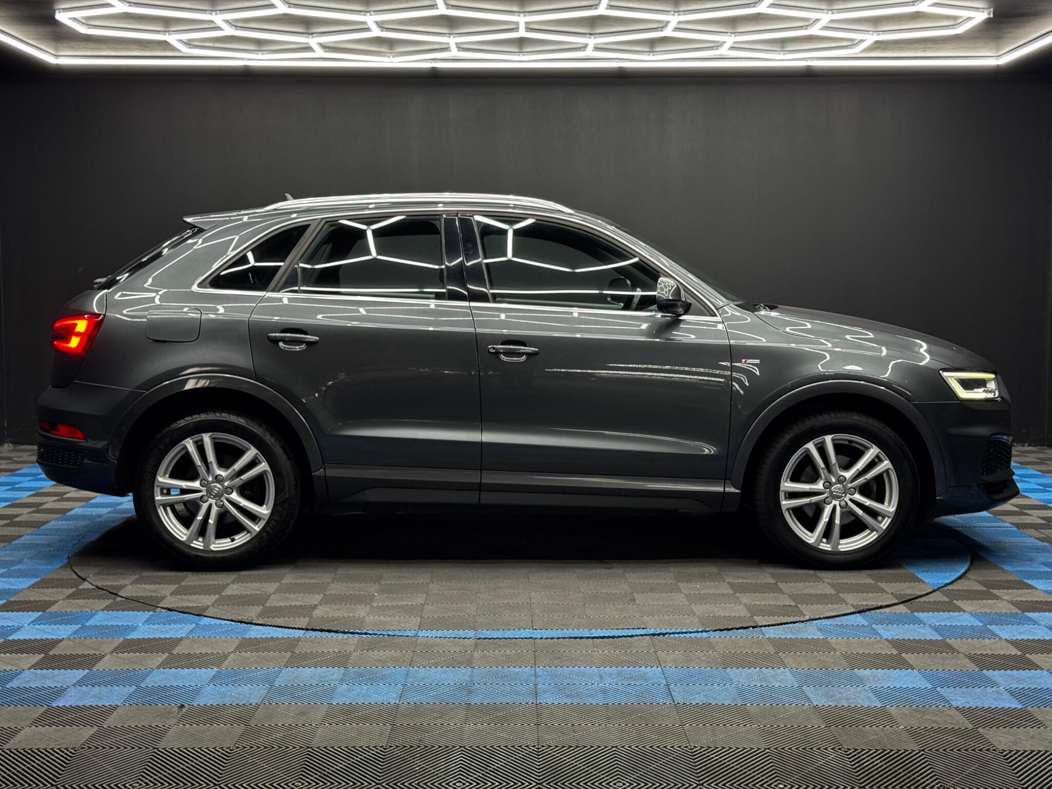 Audi Q3 view 4