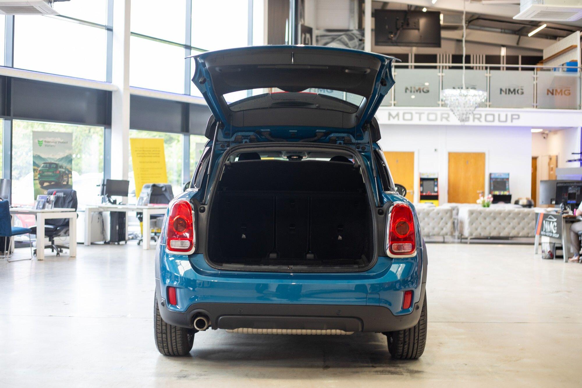 Mini Countryman view 40