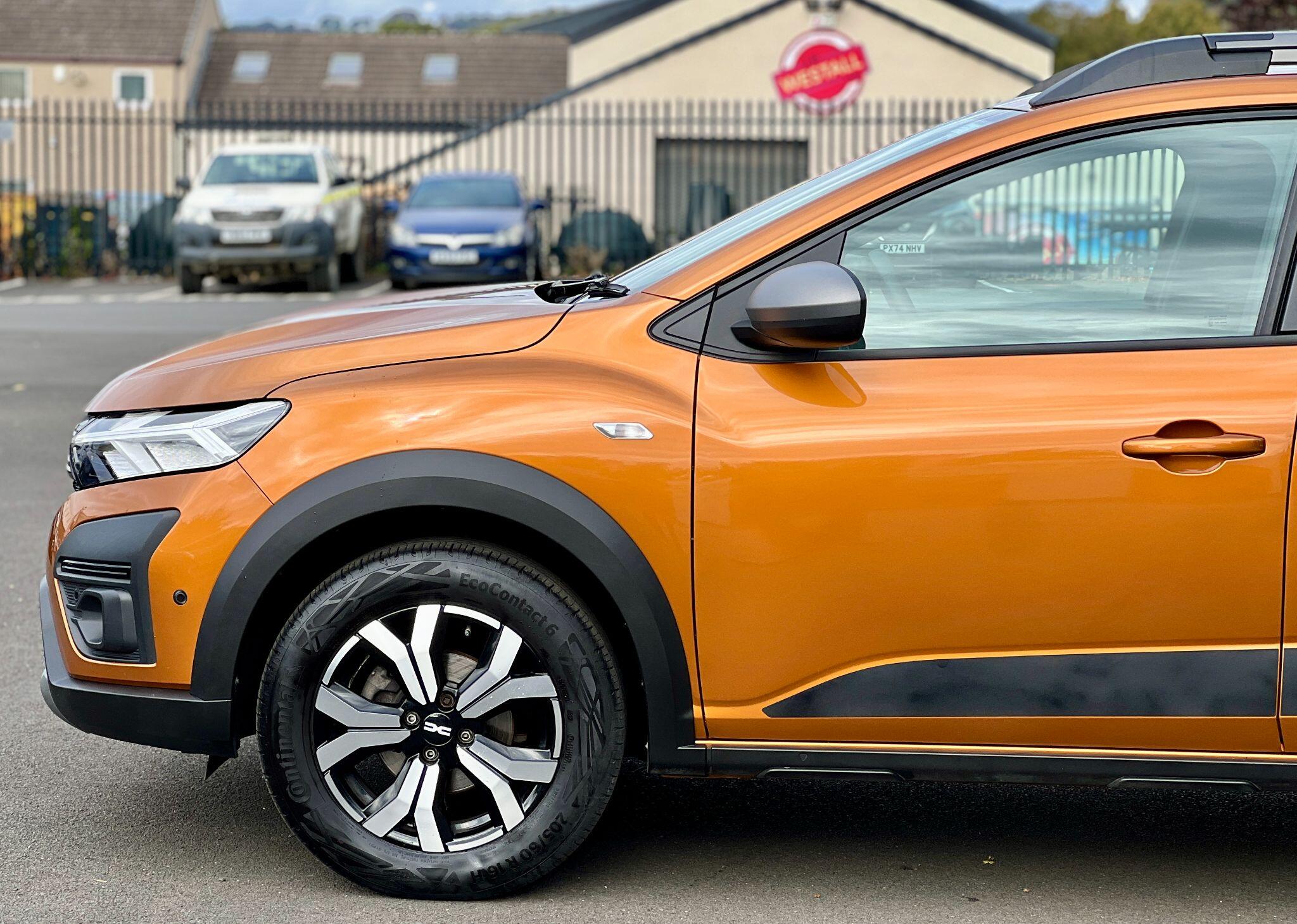 Dacia Sandero view 25