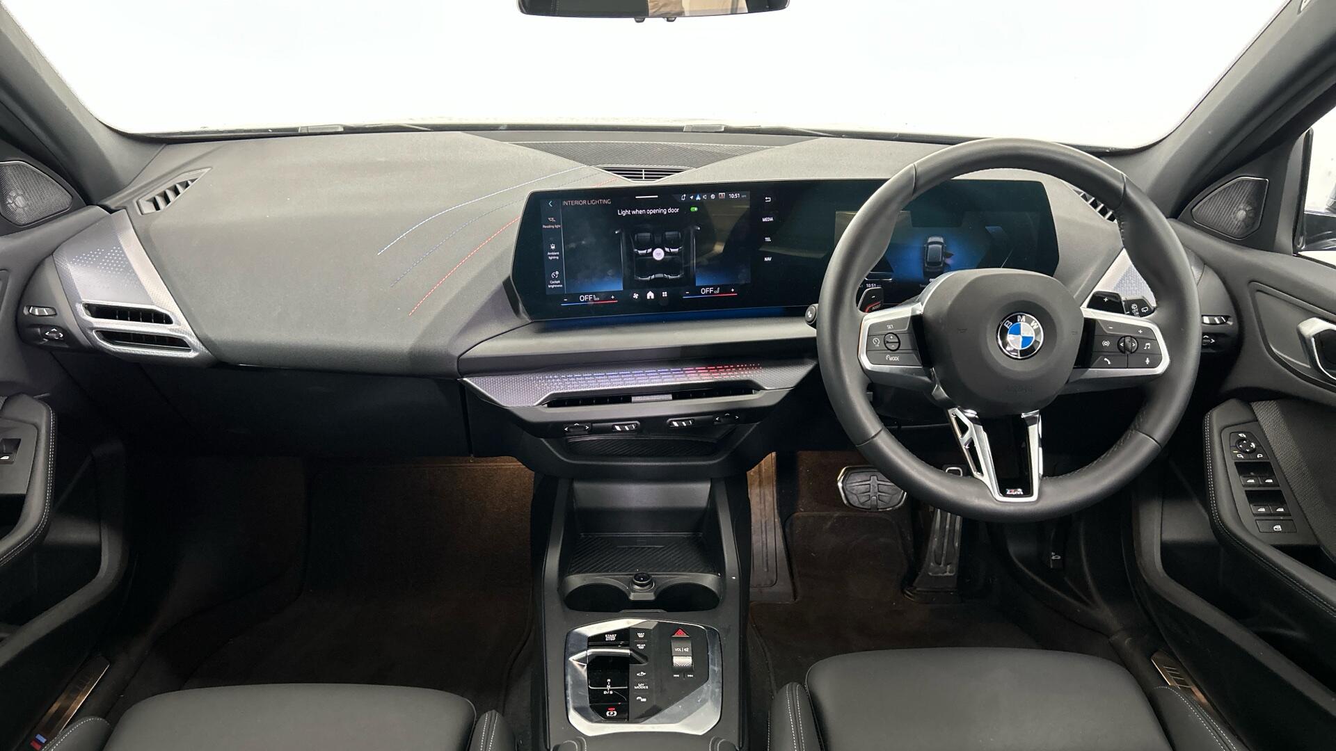 BMW 1 Series view 4
