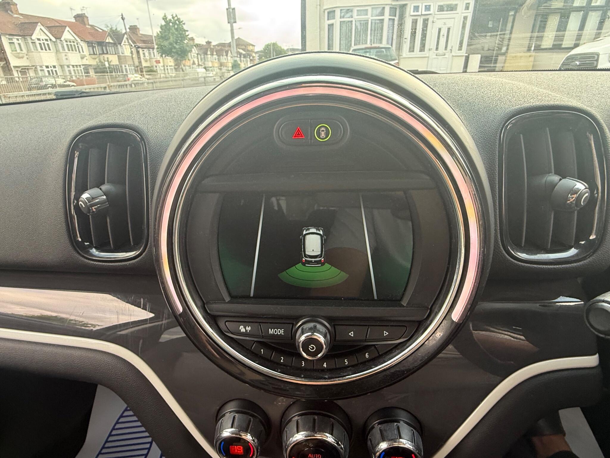 Mini Countryman view 20