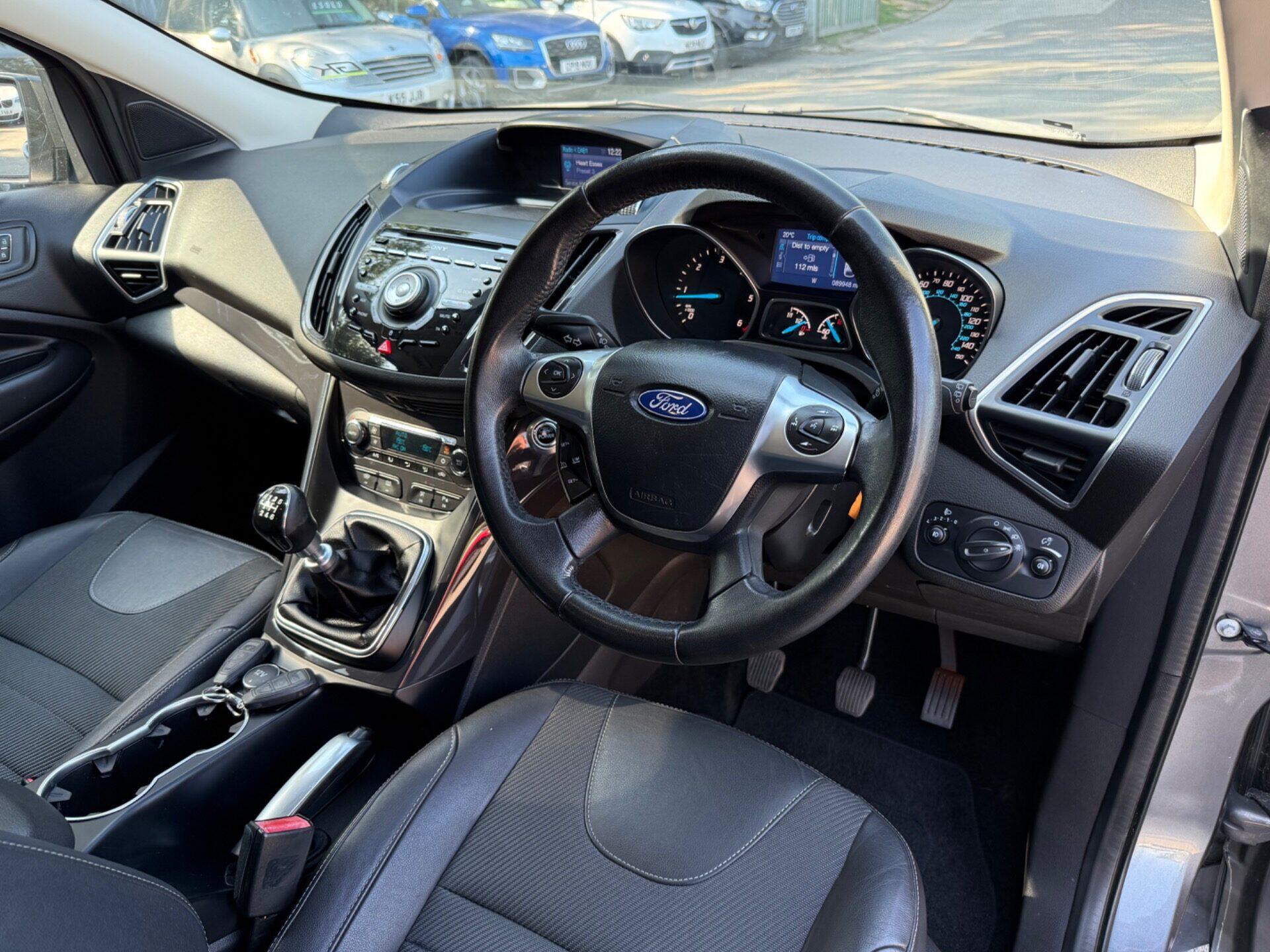 Ford Kuga view 13