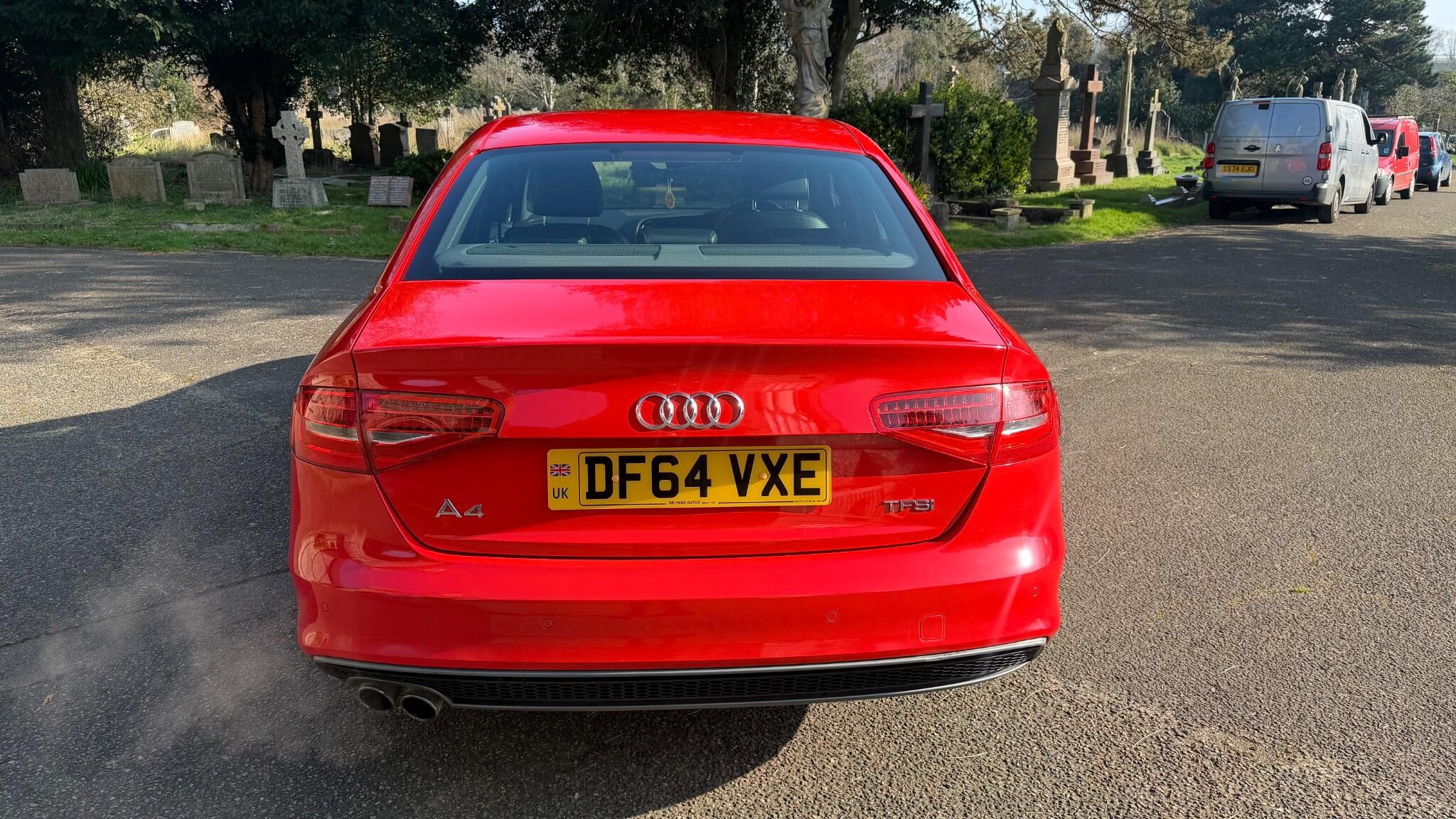 Audi A4 view 16