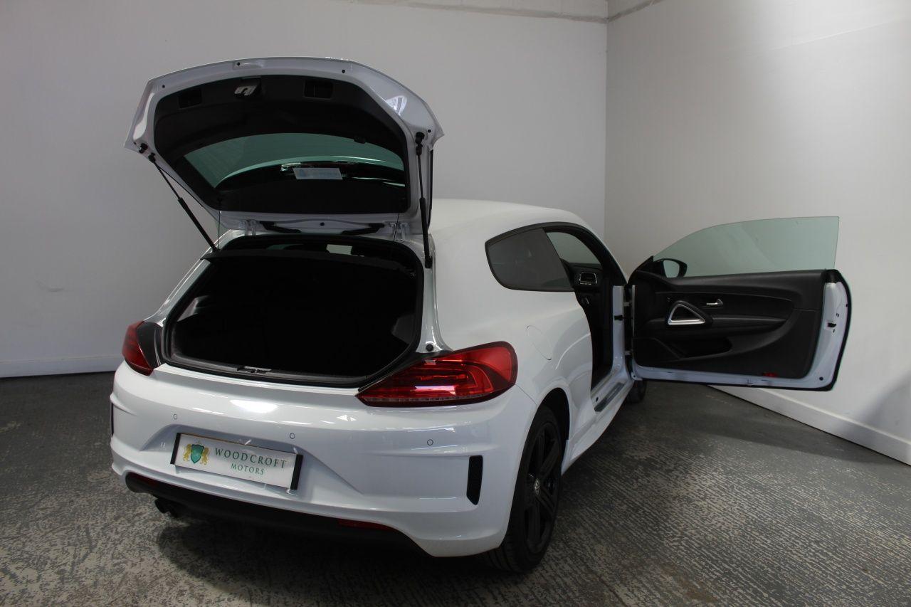 Volkswagen Scirocco view 22