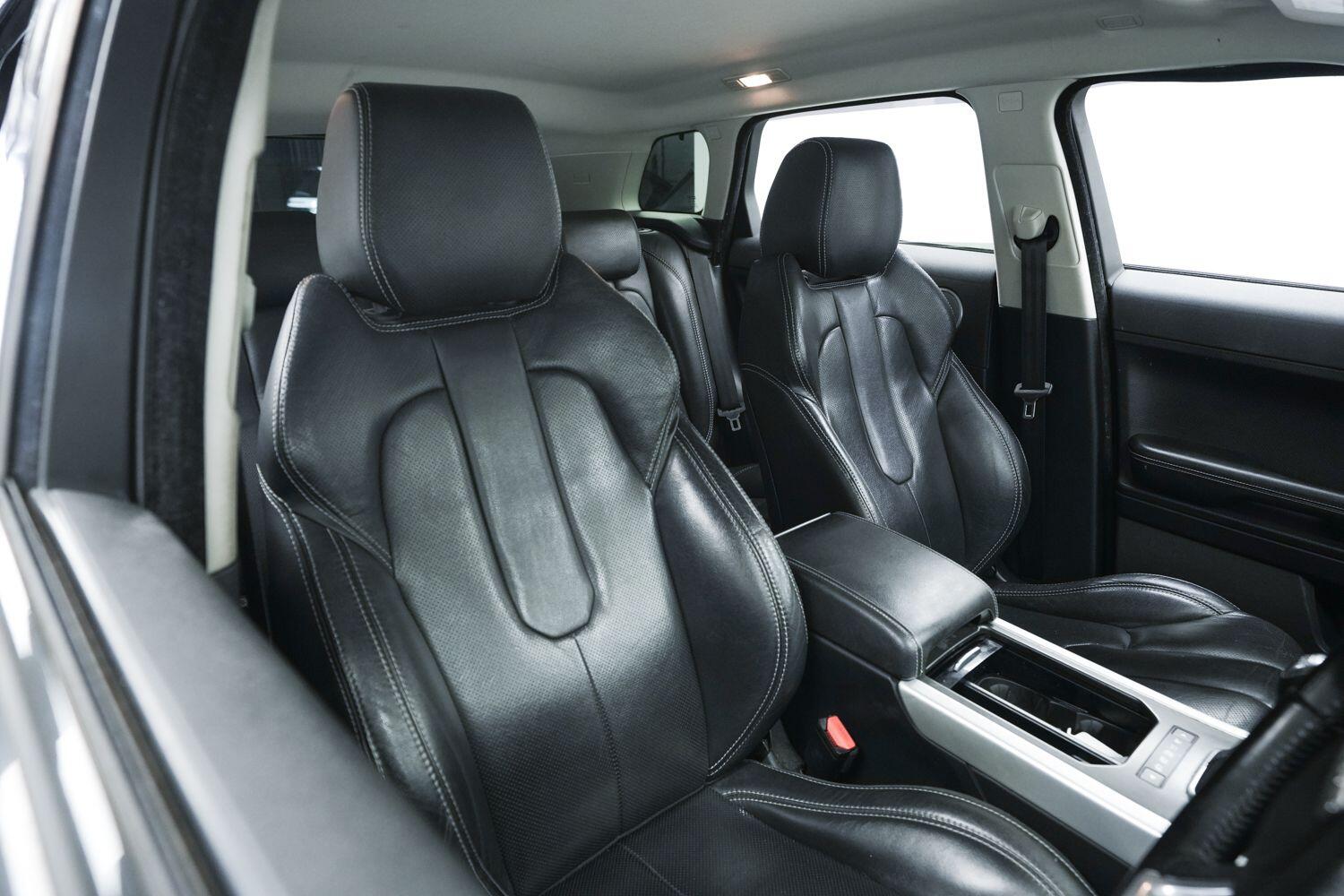 Land Rover Range Rover Evoque view 12
