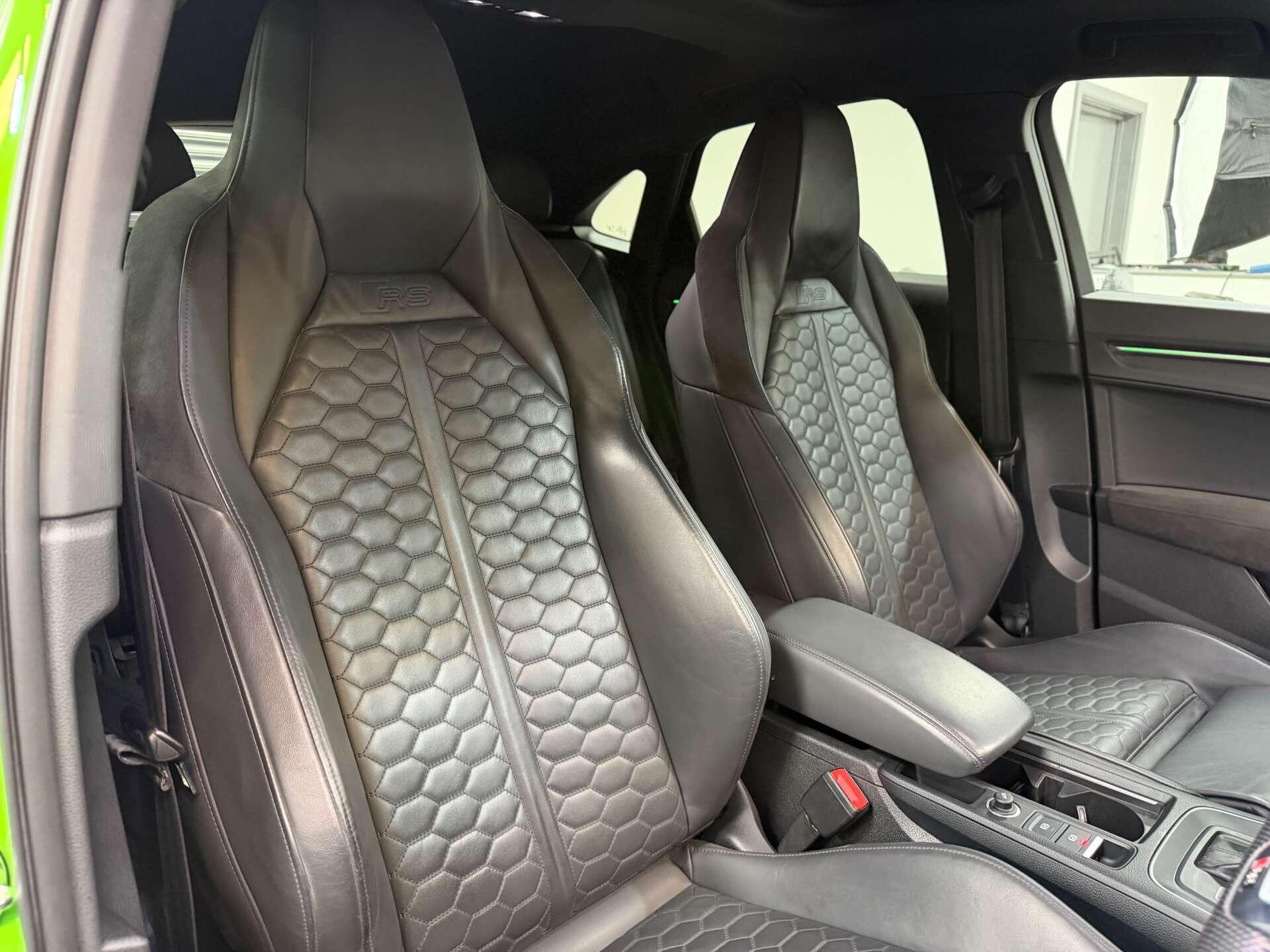 Audi RS Q3 view 26