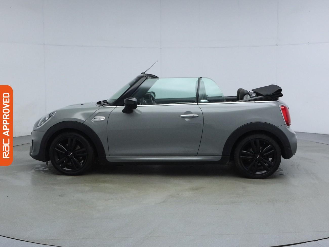 Mini Convertible view 33