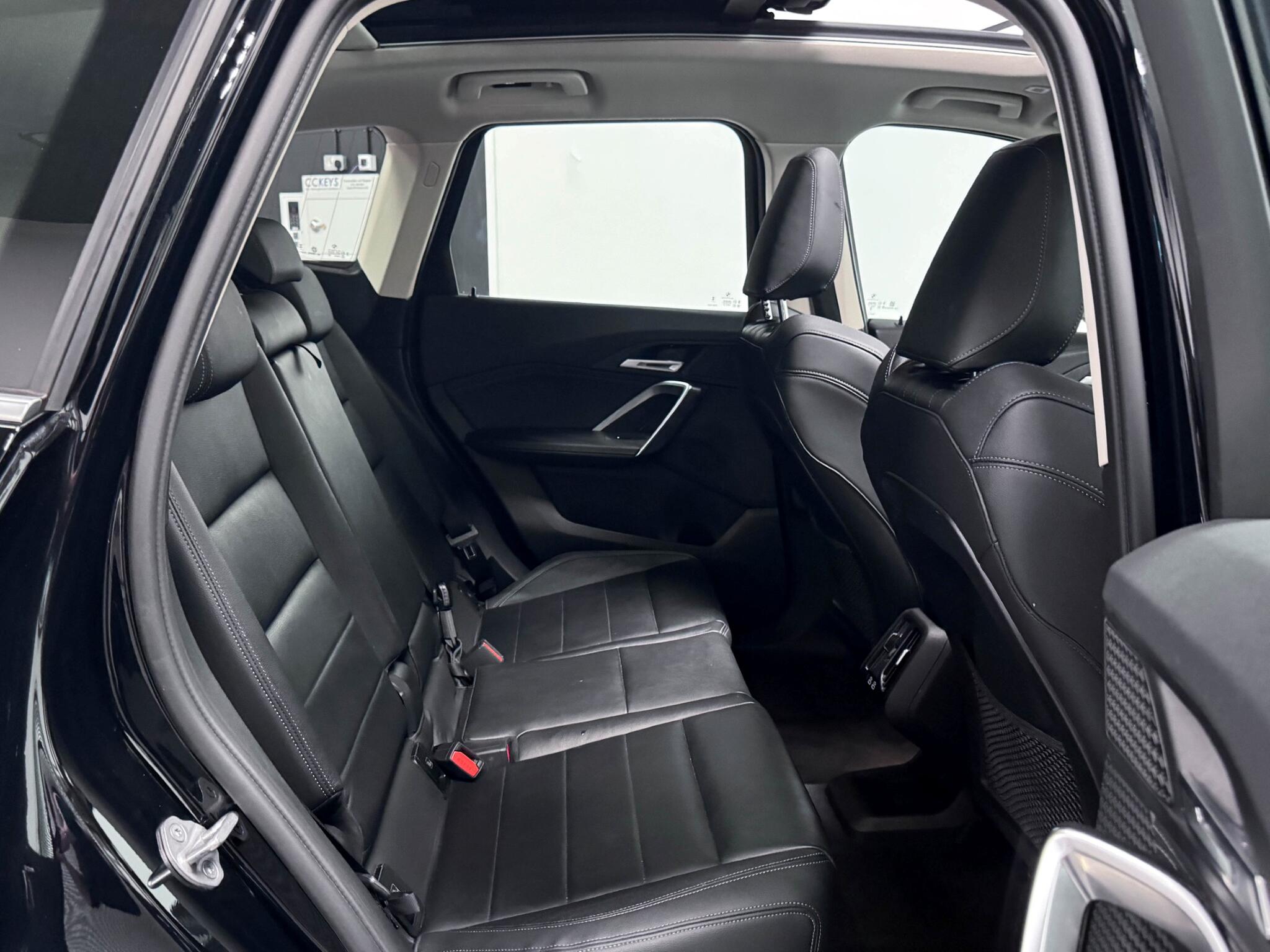 BMW X1 view 9
