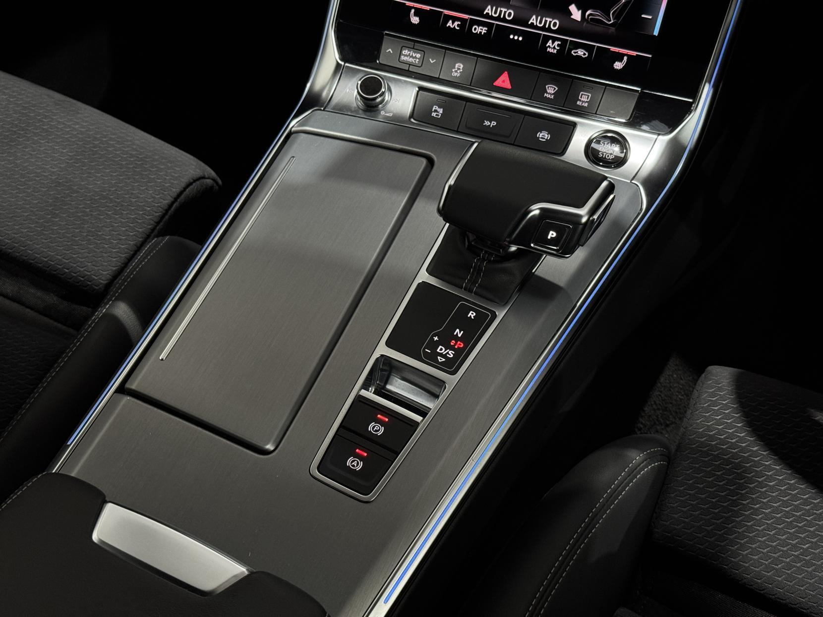 Audi A6 Saloon view 37