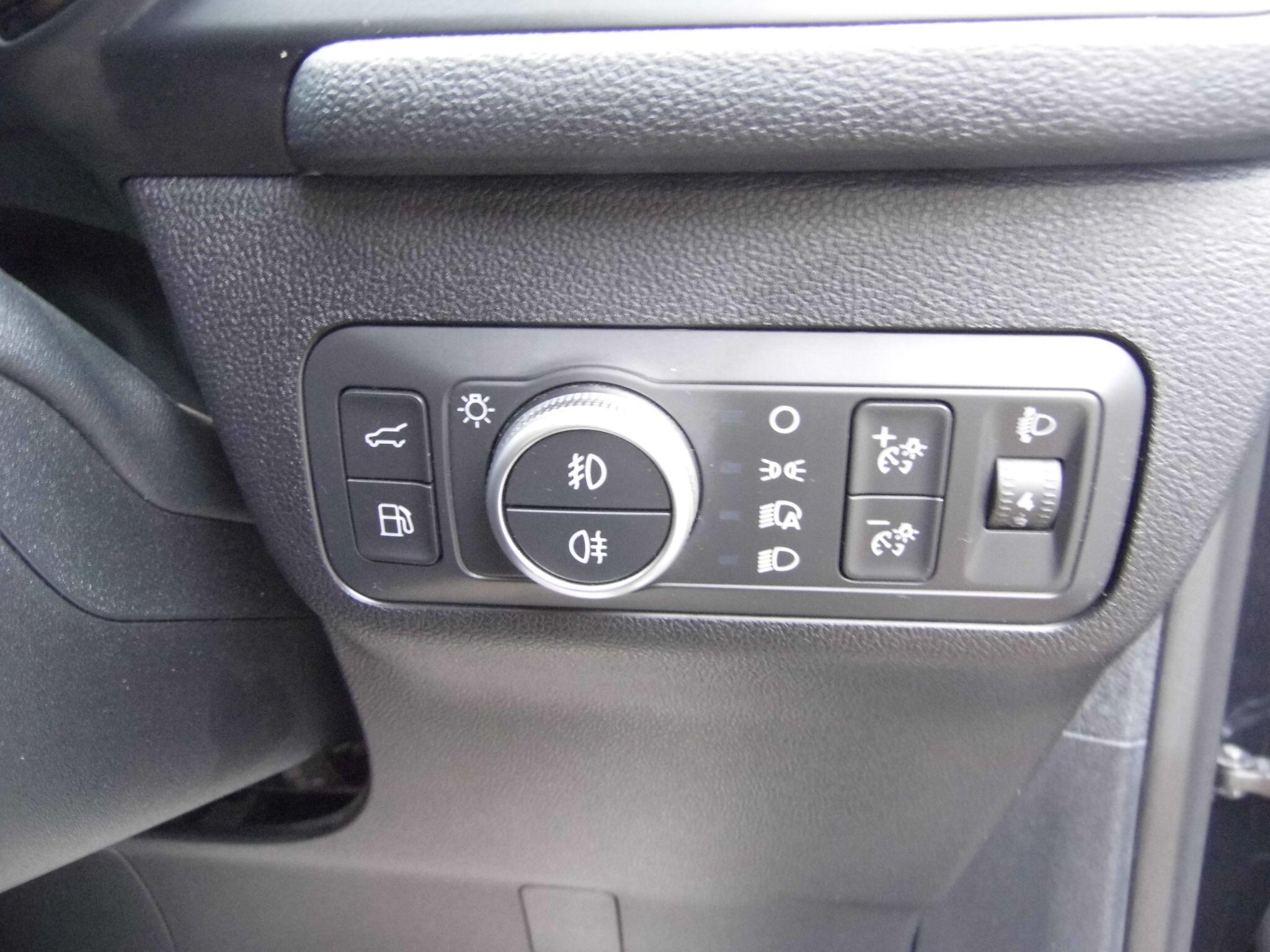 Ford Kuga view 18