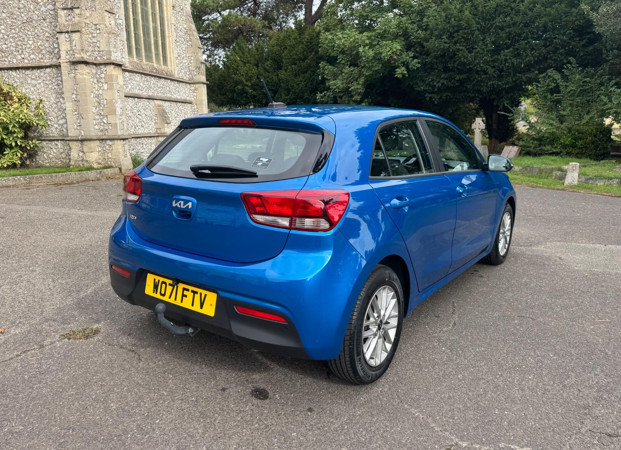 Kia Rio view 24