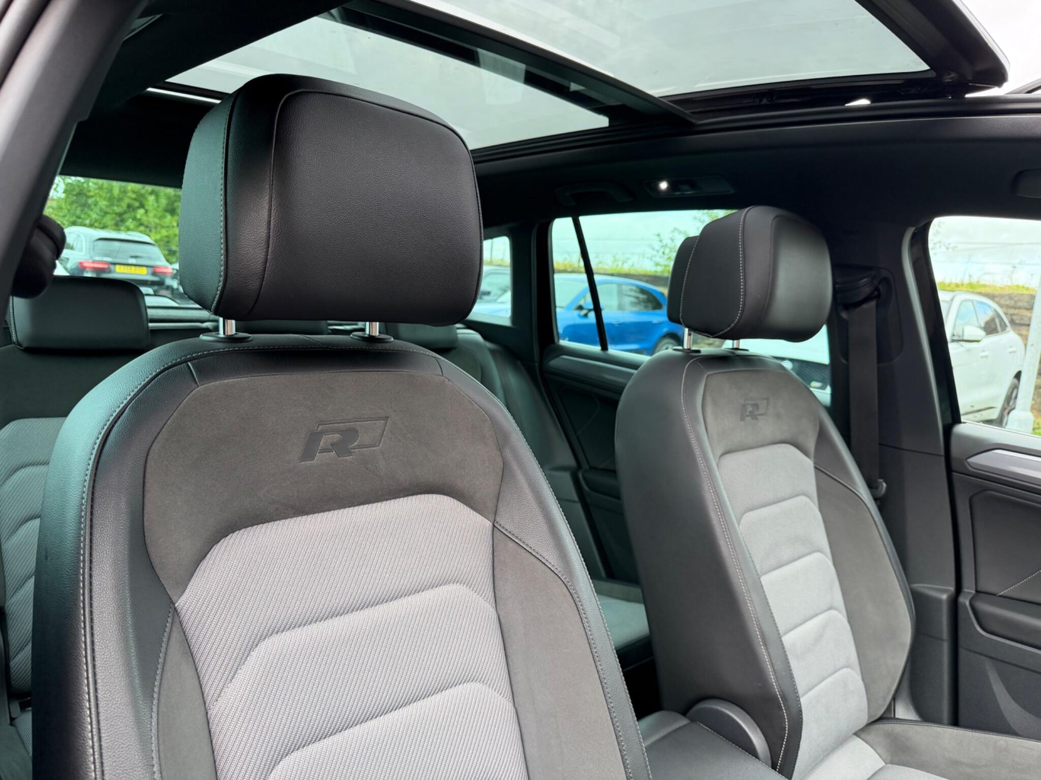 Volkswagen Tiguan view 20