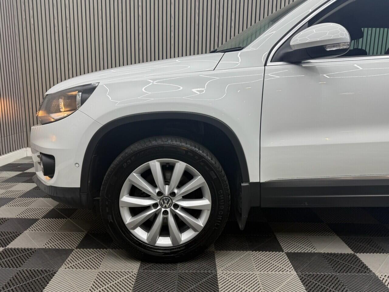 Volkswagen Tiguan view 26