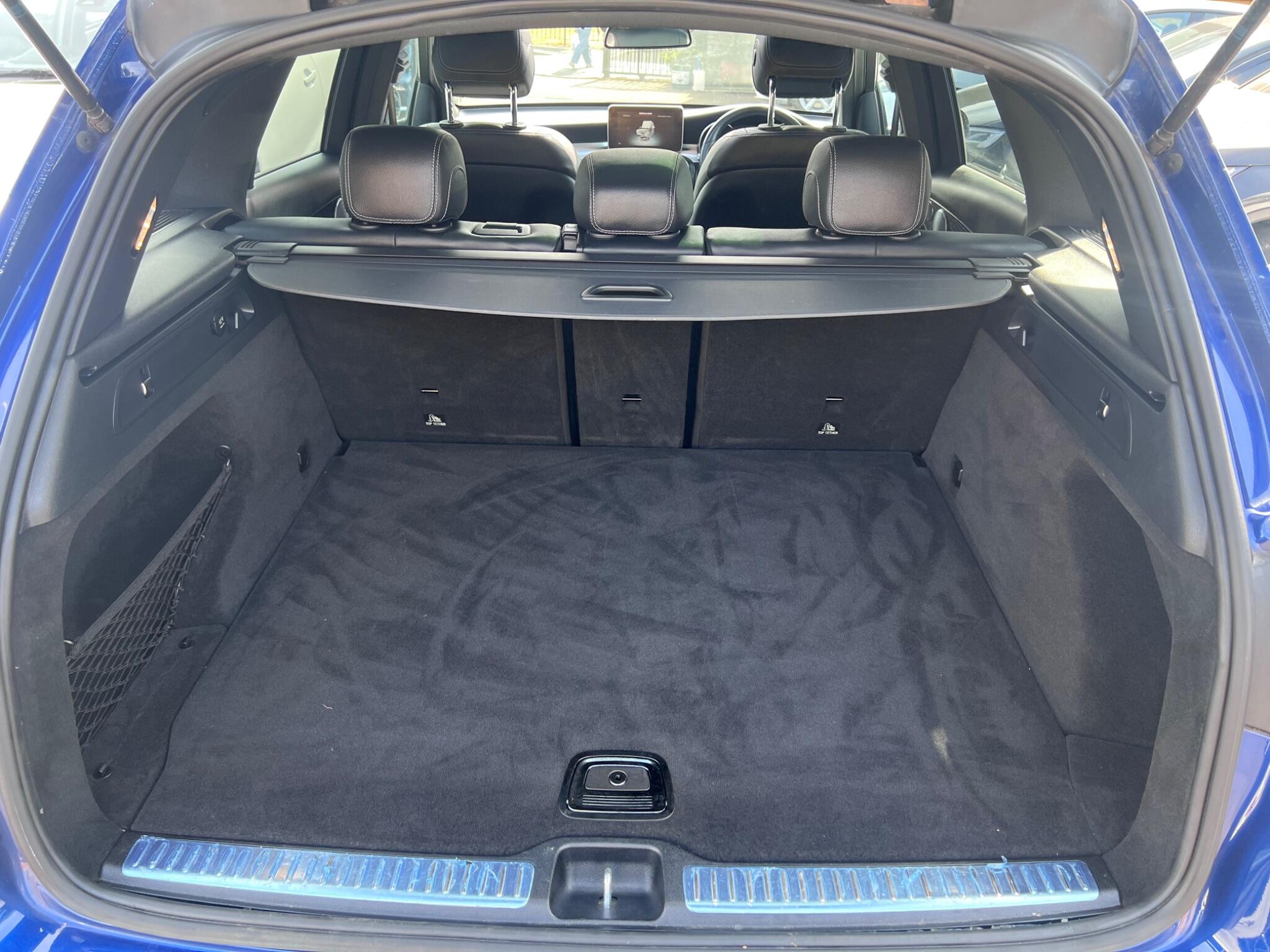 Mercedes-Benz GLC view 39