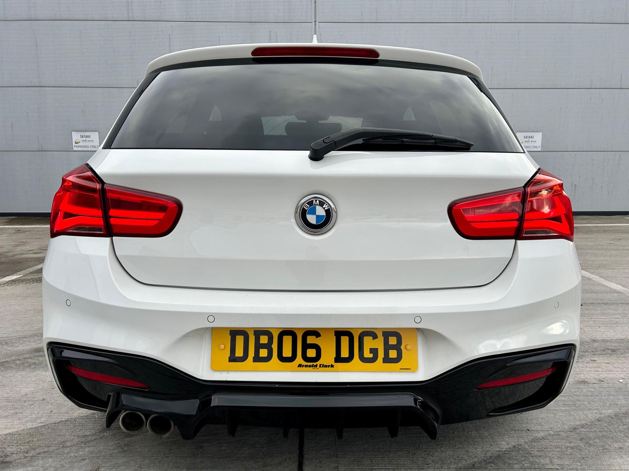 BMW 1 Series view 5
